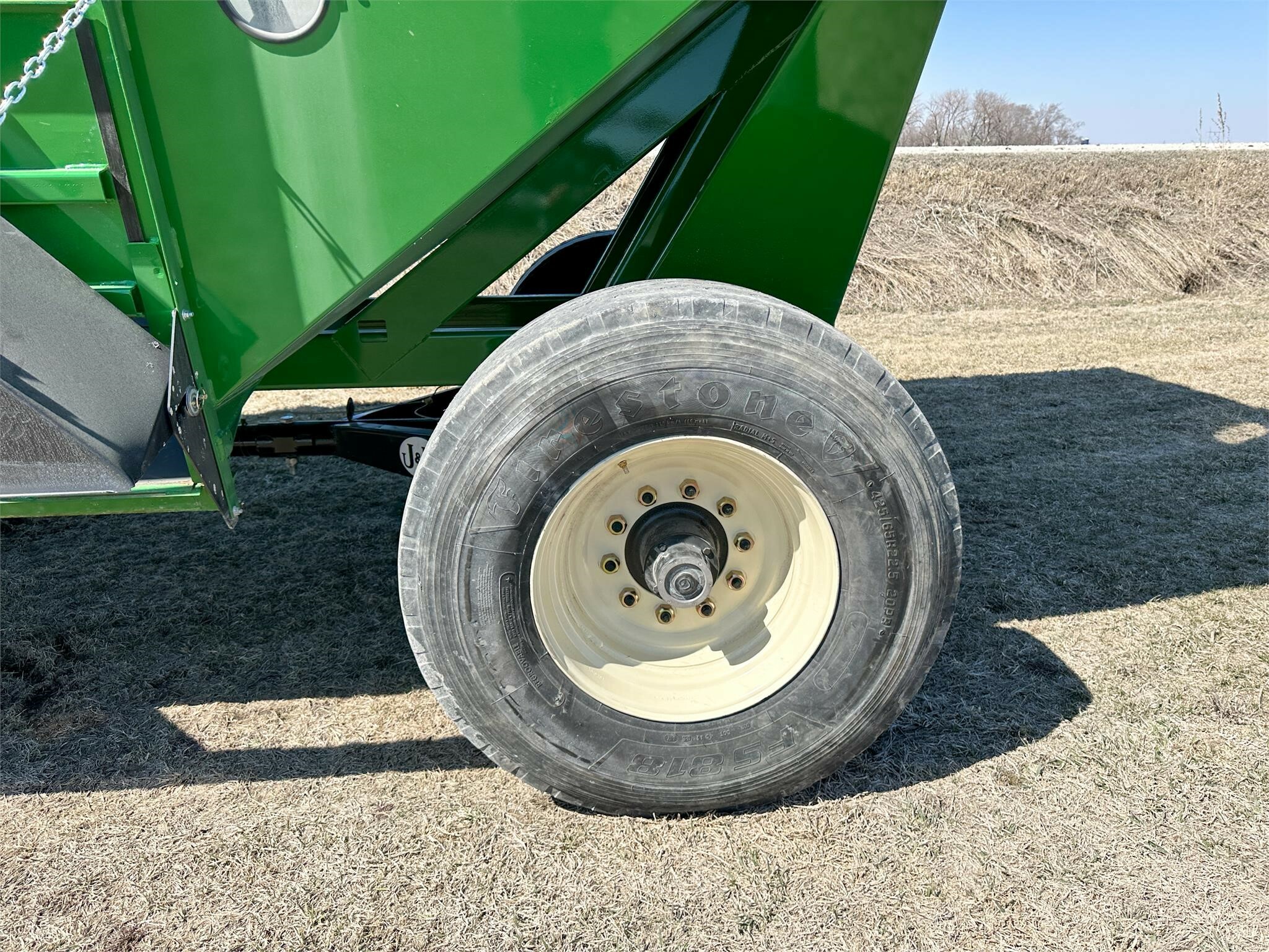 2026 J&M 755SD Gravity Wagon