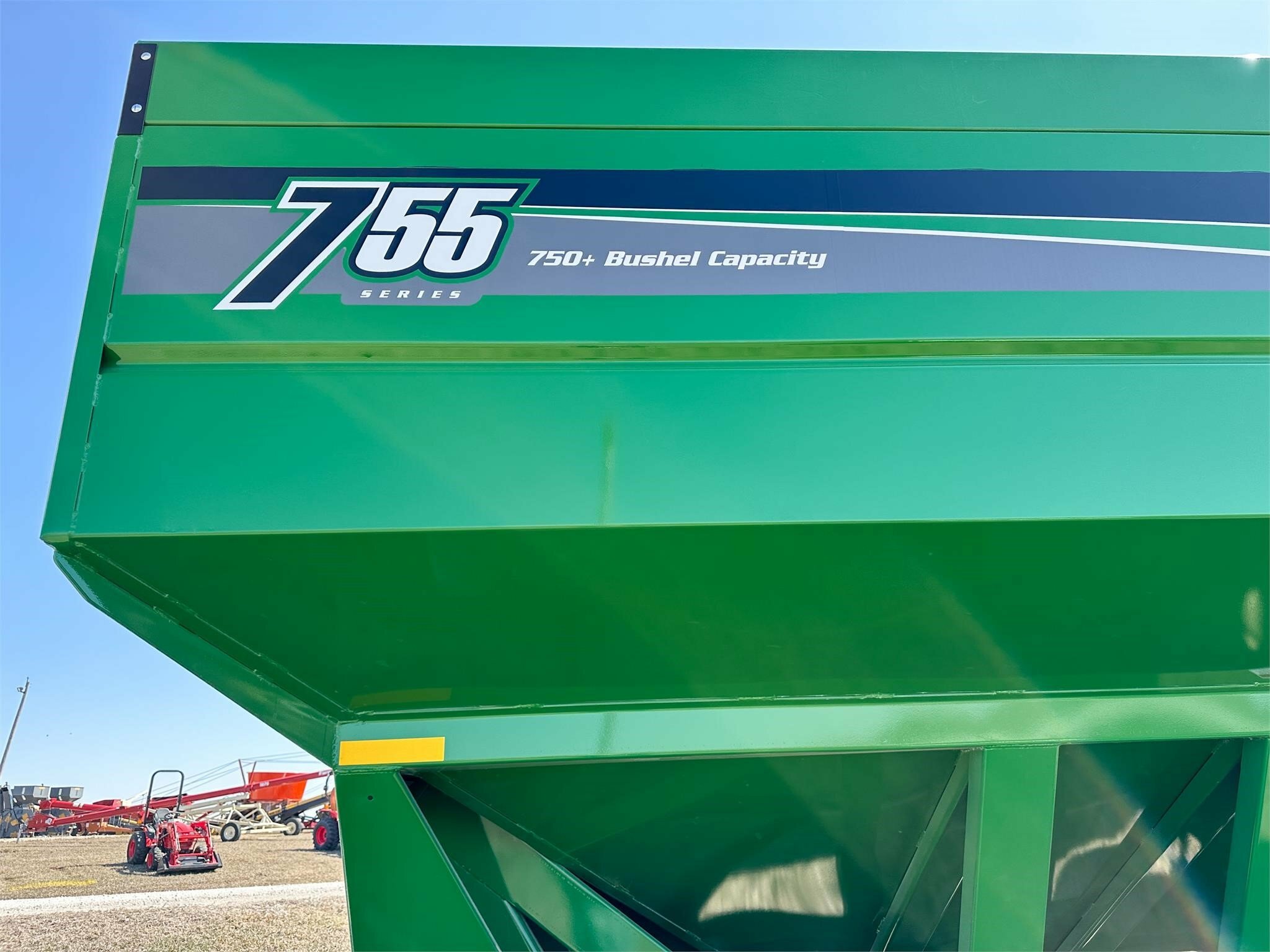2026 J&M 755SD Gravity Wagon