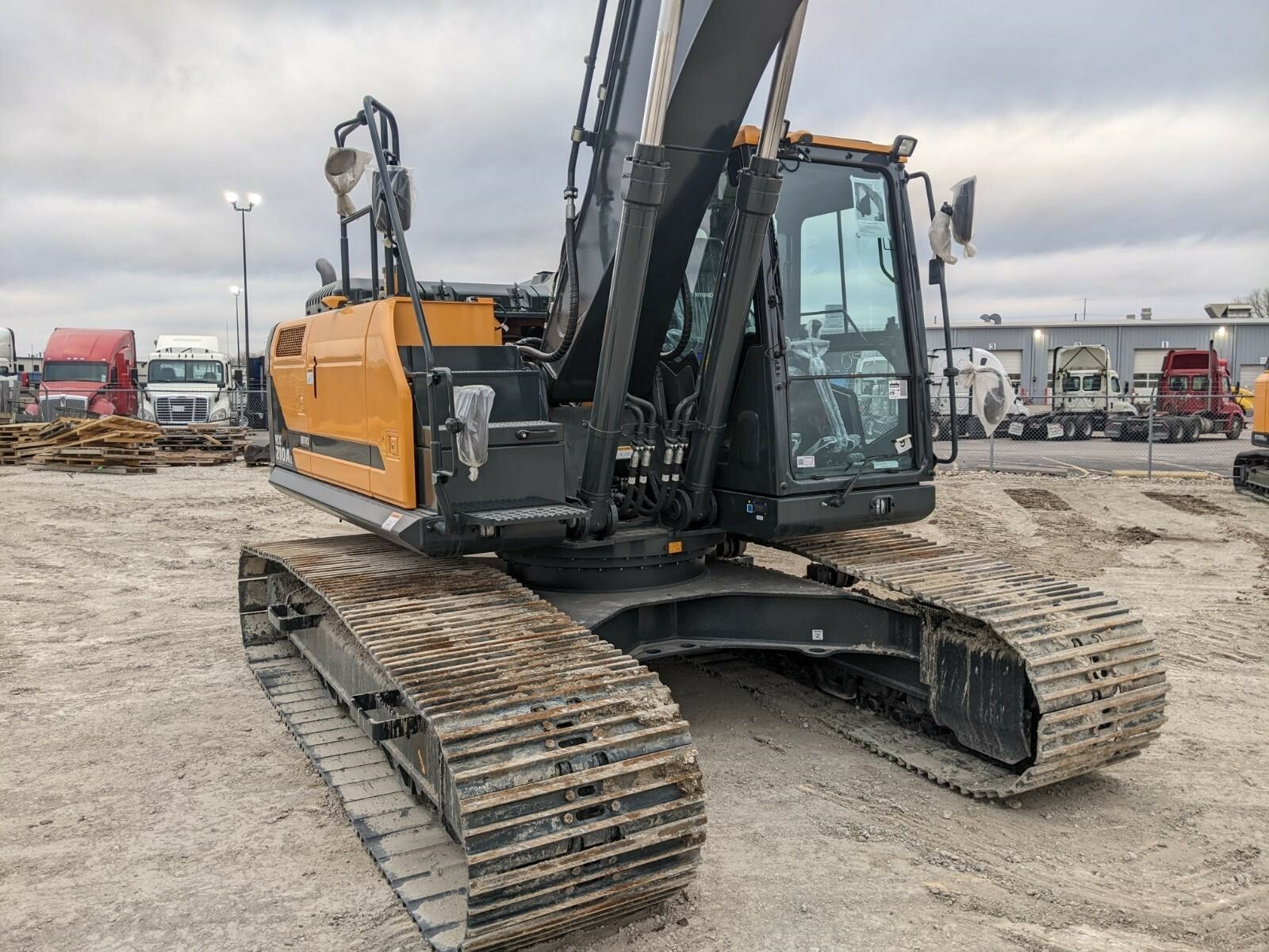2023 Hyundai HX210AL Excavator