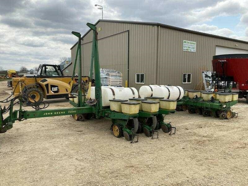 Used John Deere 7000 Planters for Sale - 55 Listings | Machinery Pete