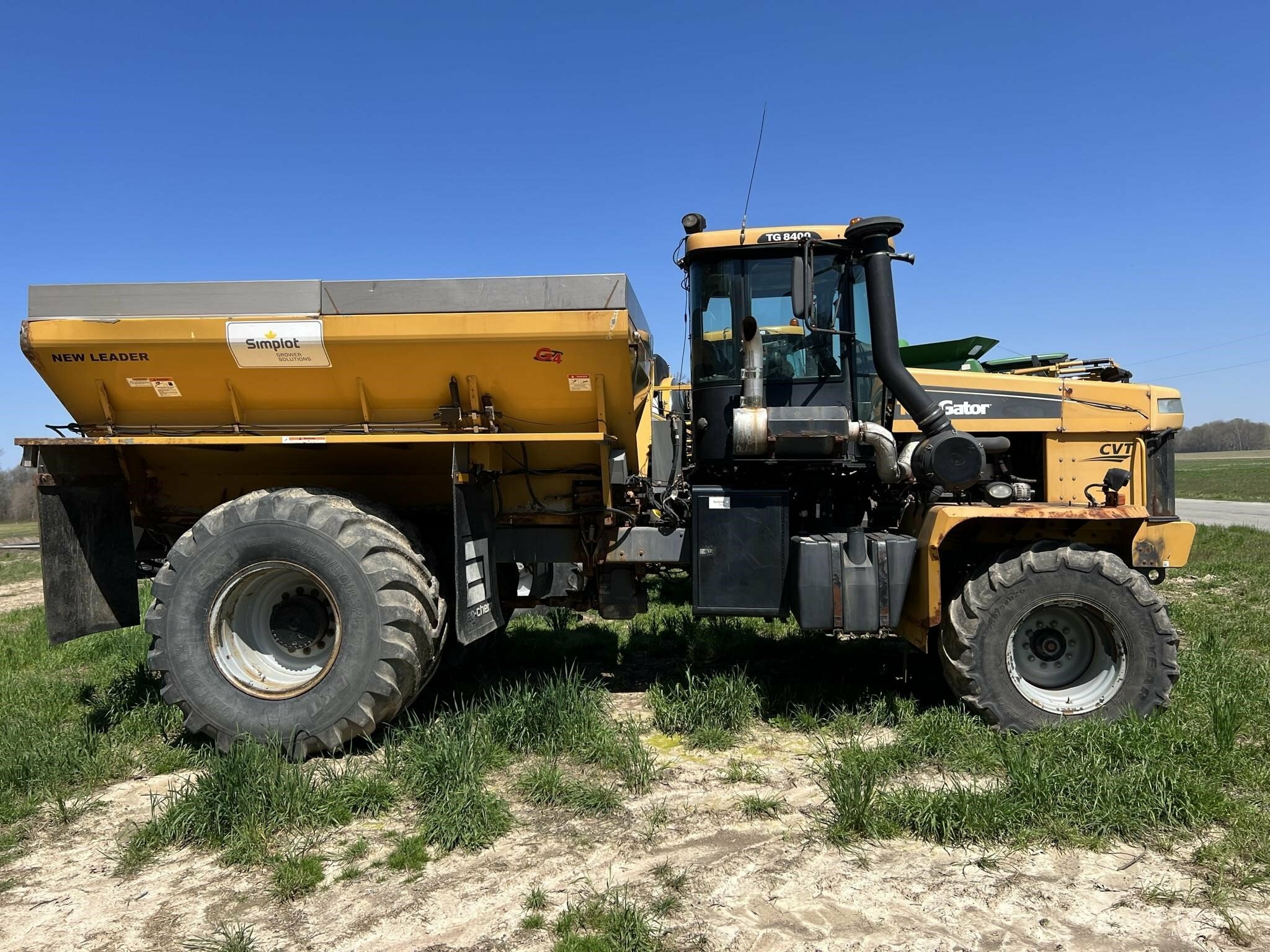 2014 TerraGator TG8400 SelfPropelled Fertilizer Spreader 34,500