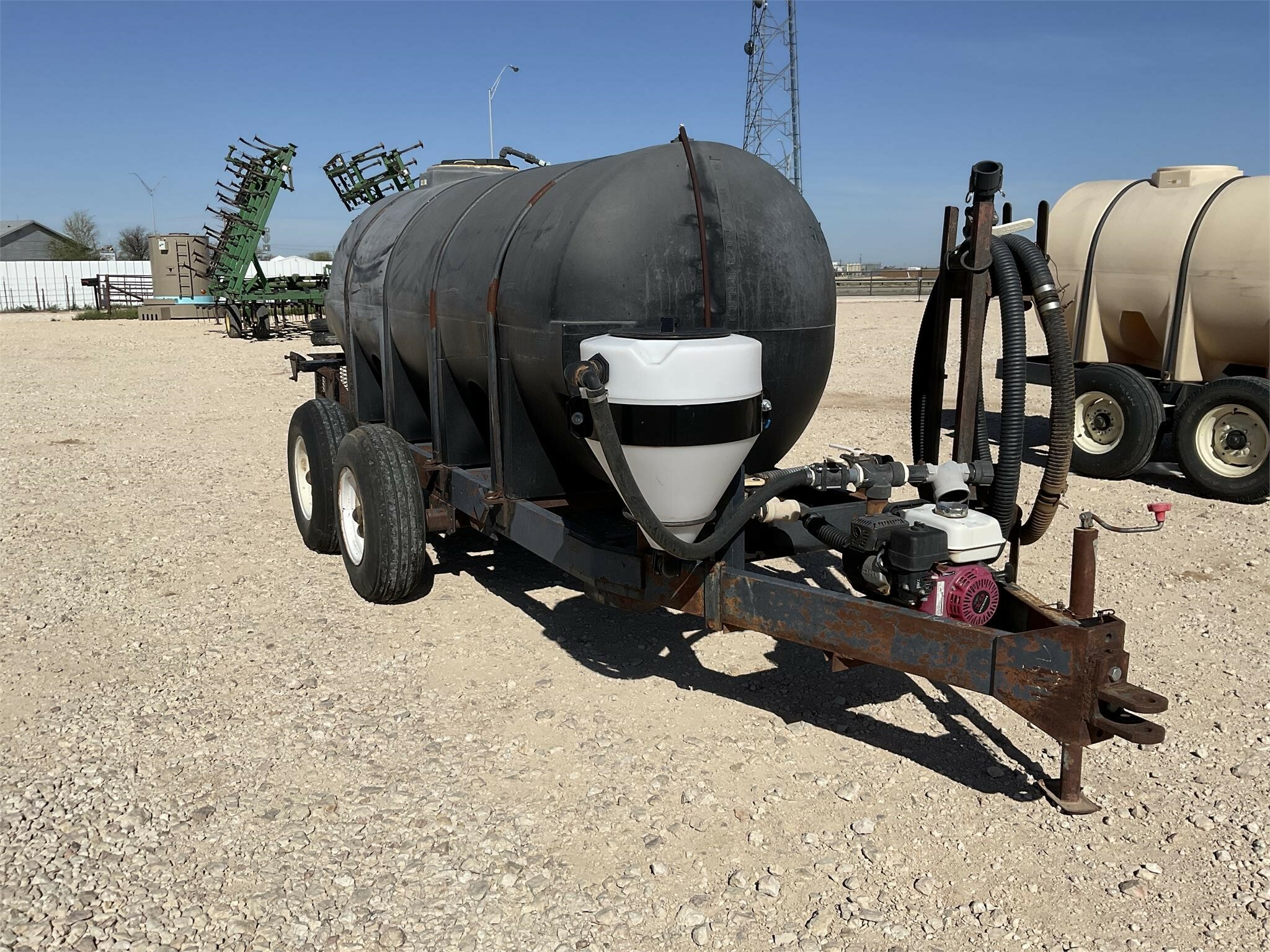 Wylie 1000 PullType Sprayer Call Machinery Pete