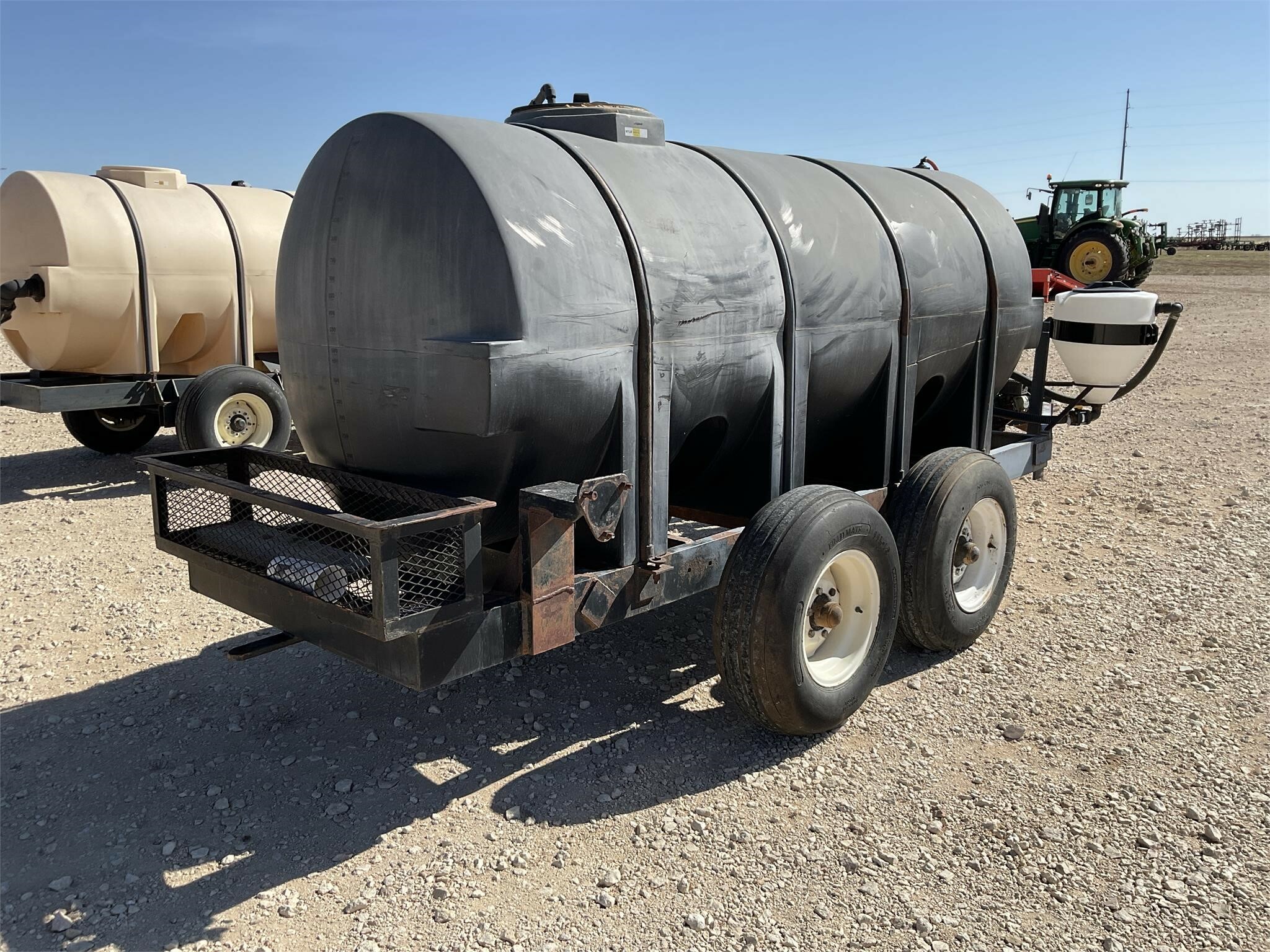 Wylie 1000 PullType Sprayer Call Machinery Pete