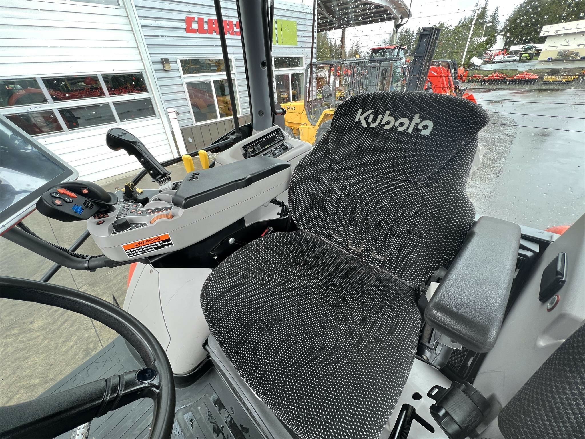 2018 Kubota M7-171 PREMIUM KVT Tractor