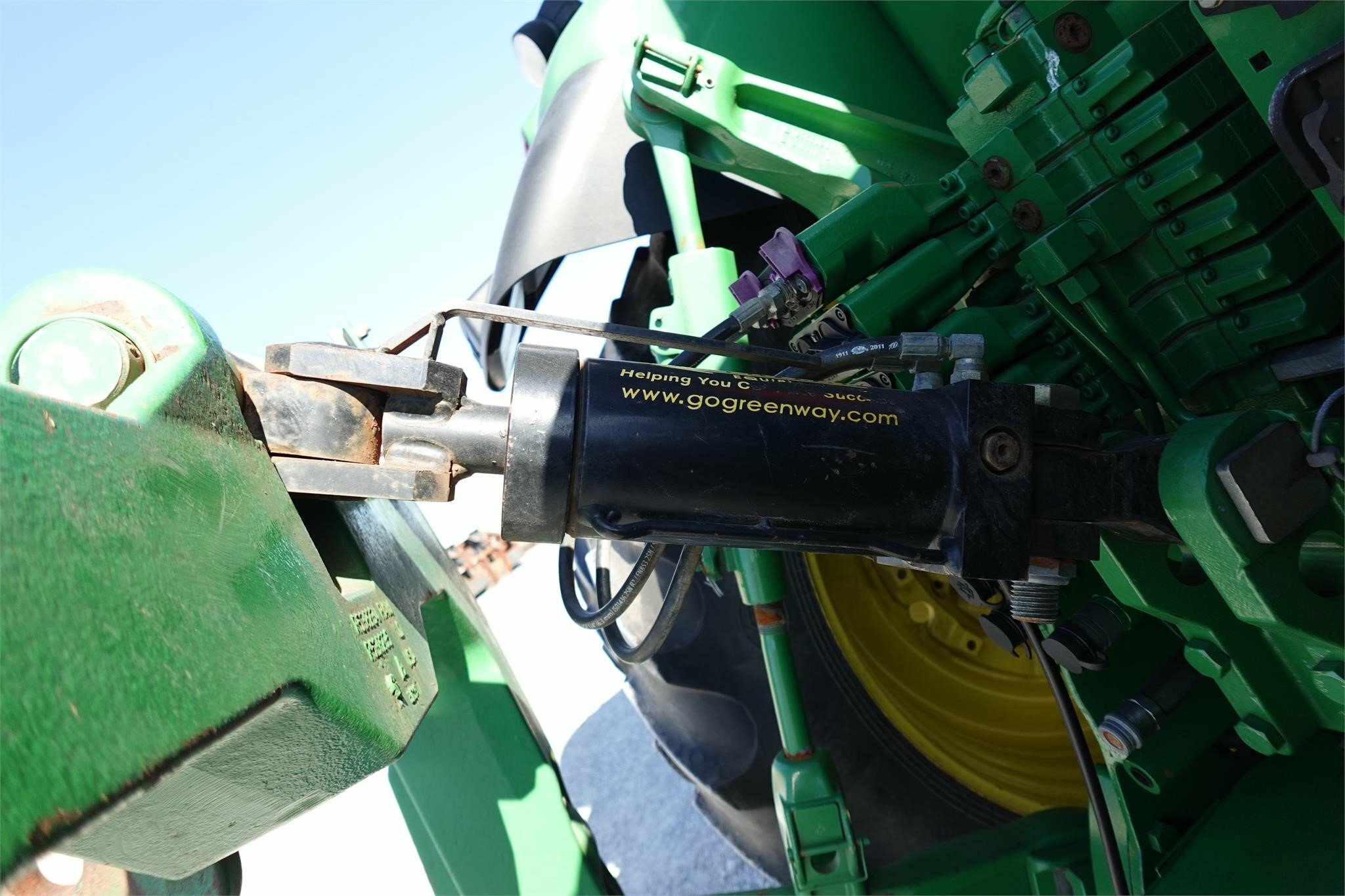 2013 John Deere 8360R Tractor
