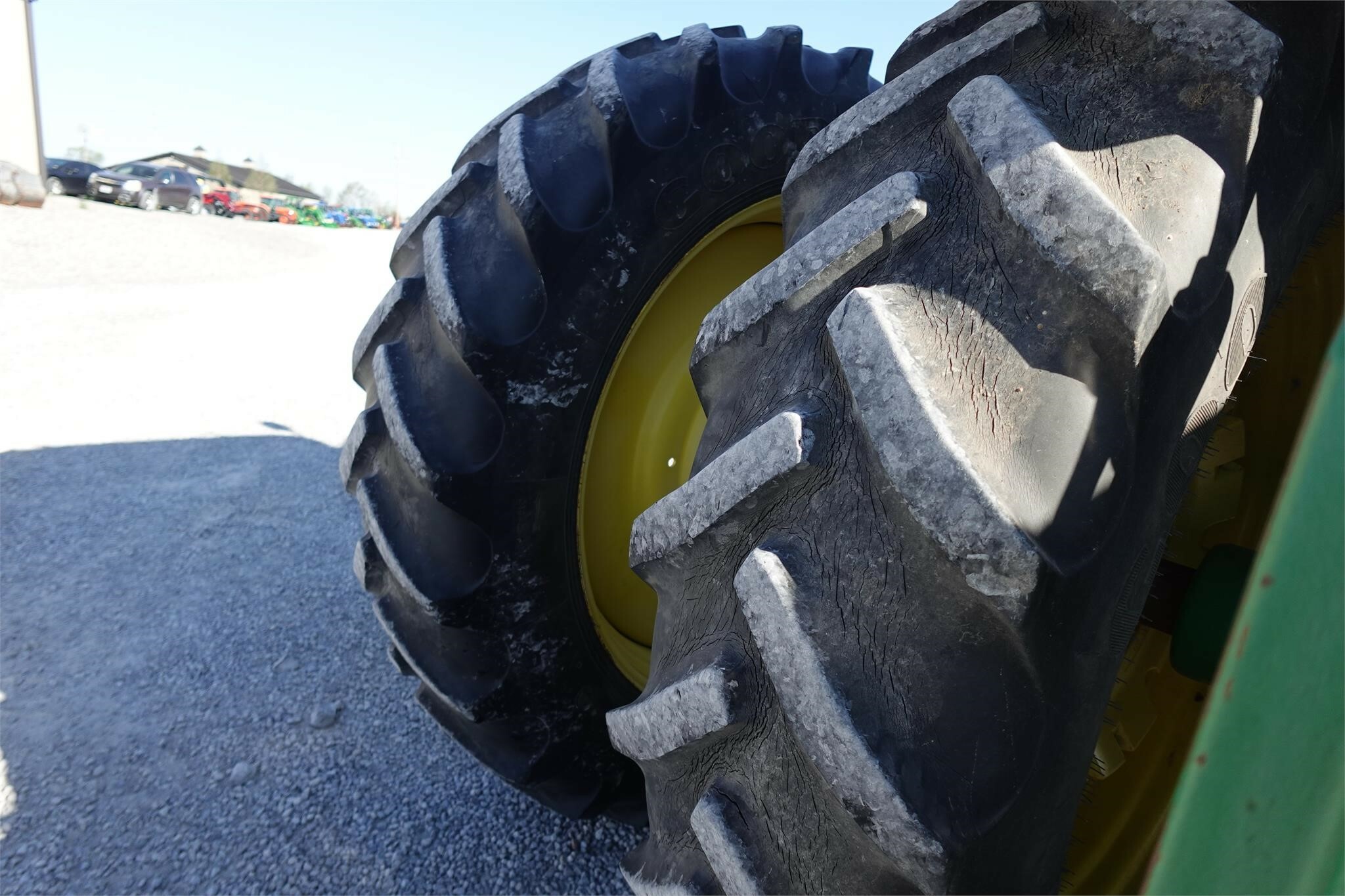 2013 John Deere 8360R Tractor