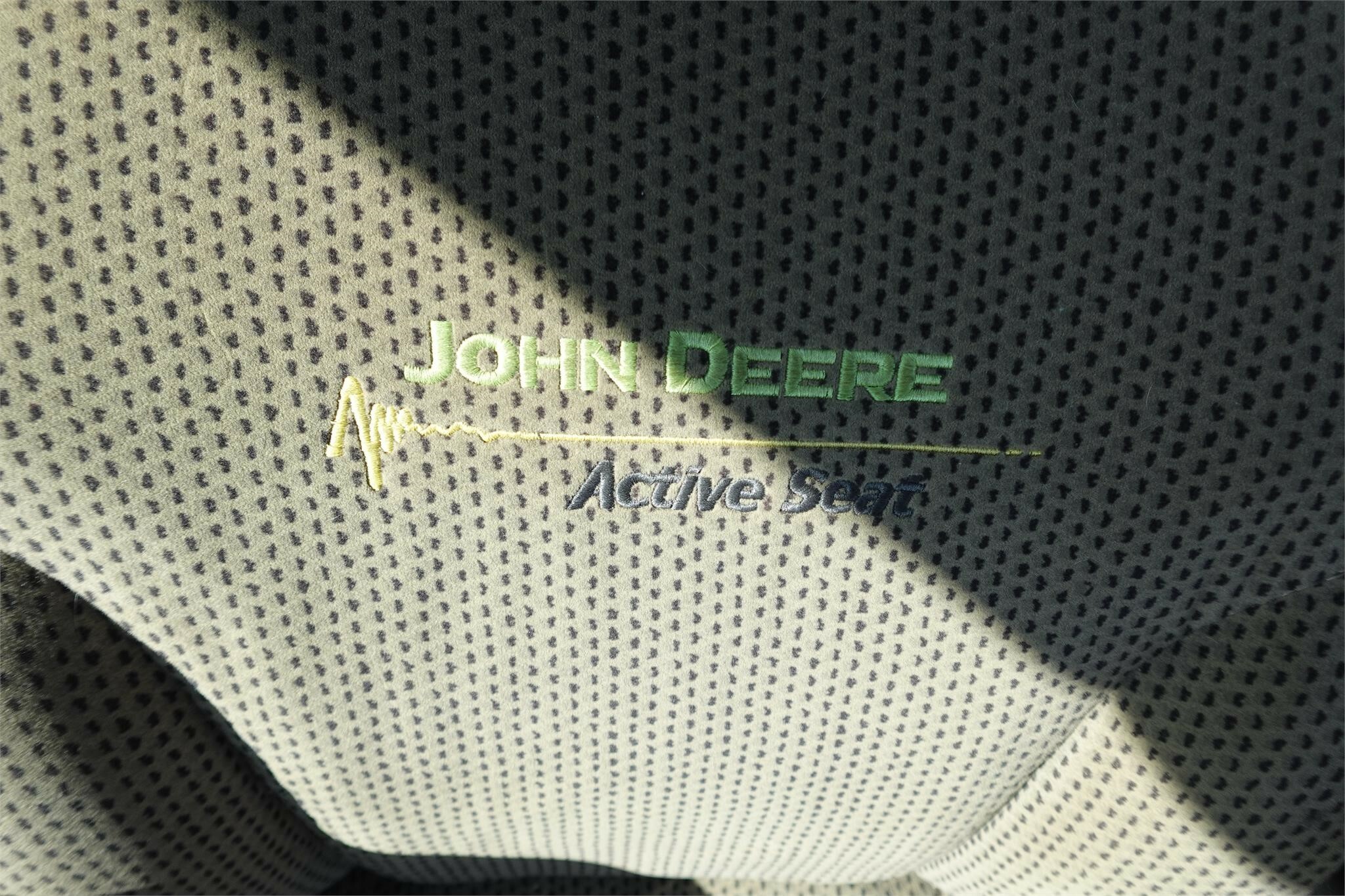 2013 John Deere 8360R Tractor