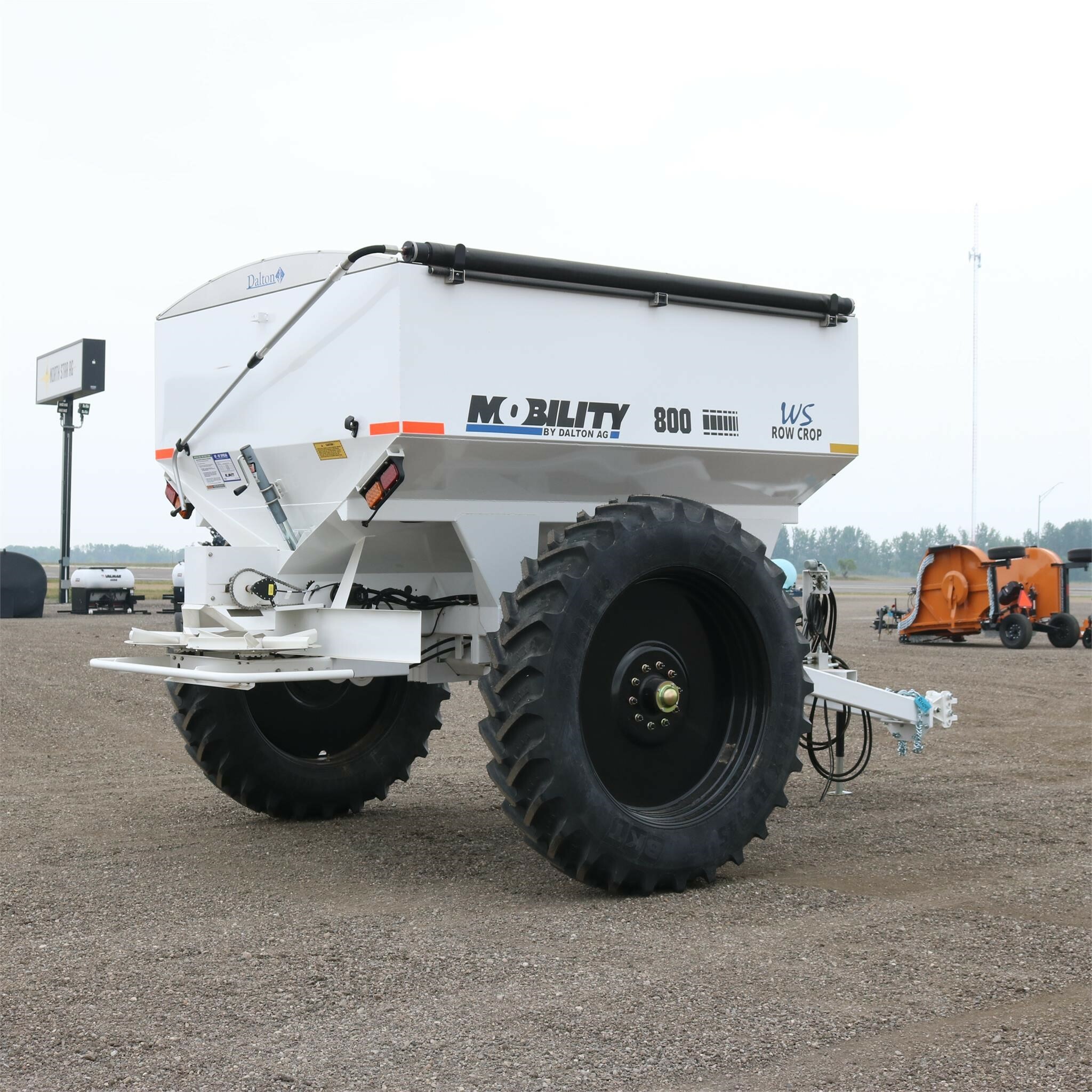 2023 Dalton Ag Products Mobility 800 PullType Fertilizer Spreader