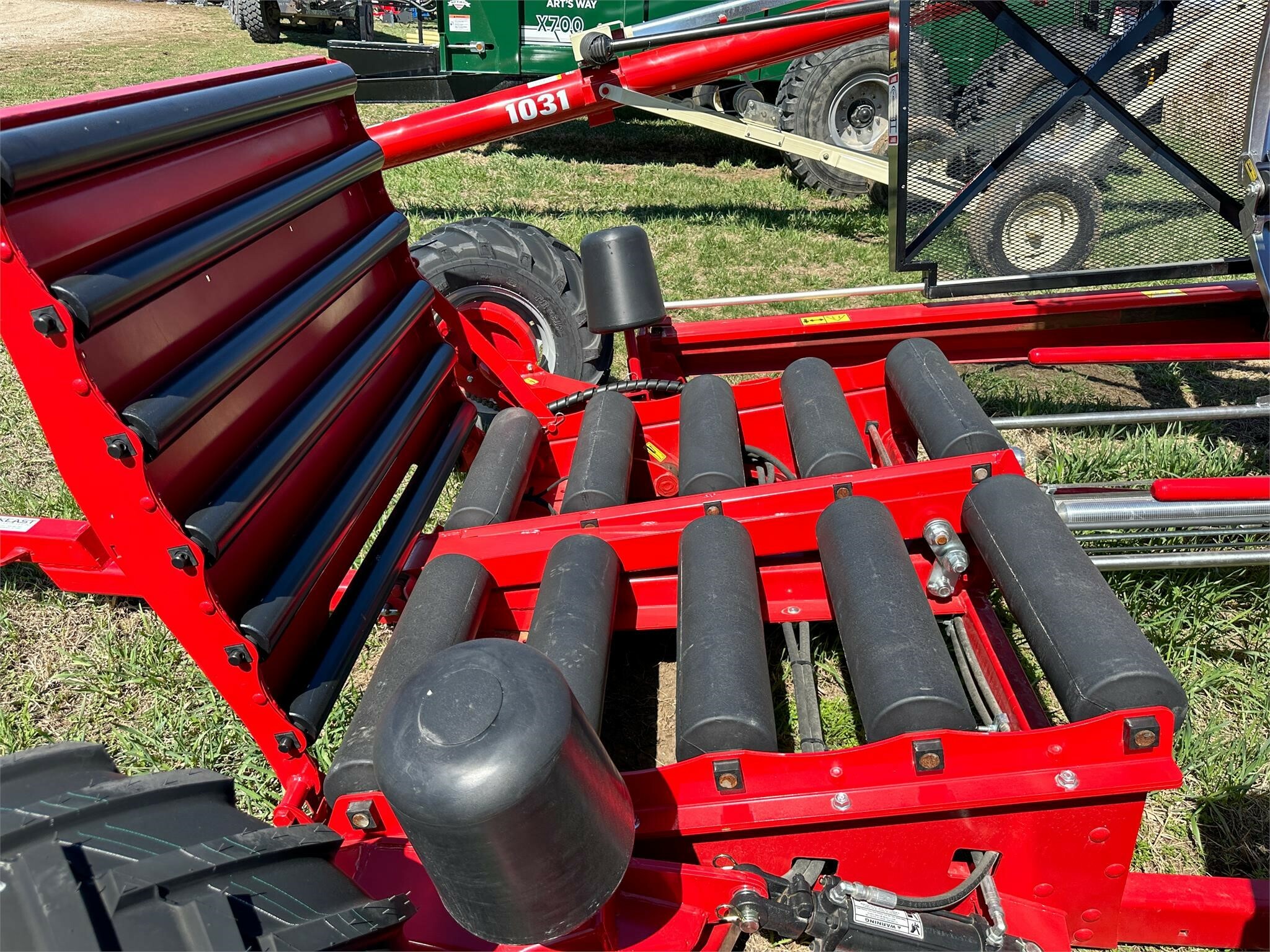 2026 Anderson Hybrid X Bale Wrapper