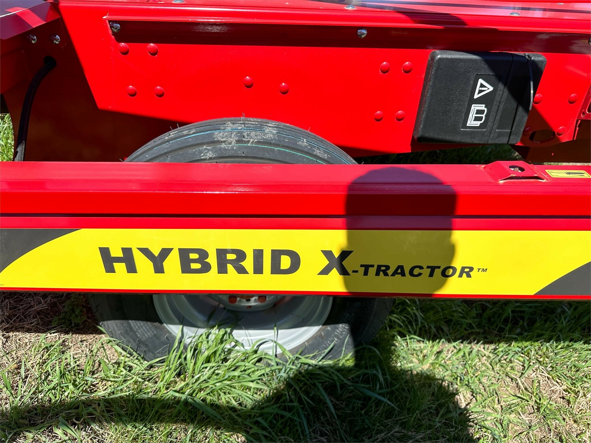 2026 Anderson Hybrid X Bale Wrapper