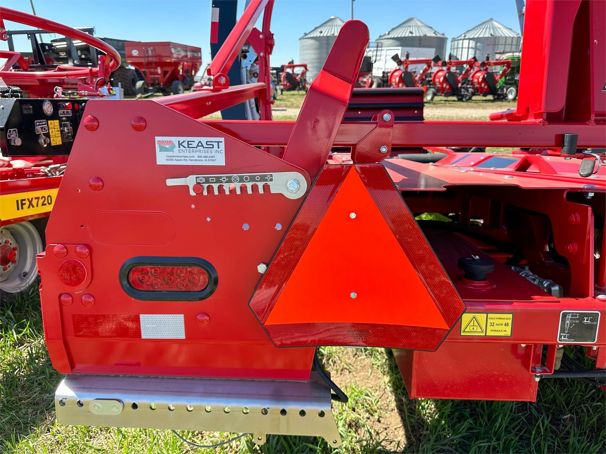 2026 Anderson Hybrid X Bale Wrapper