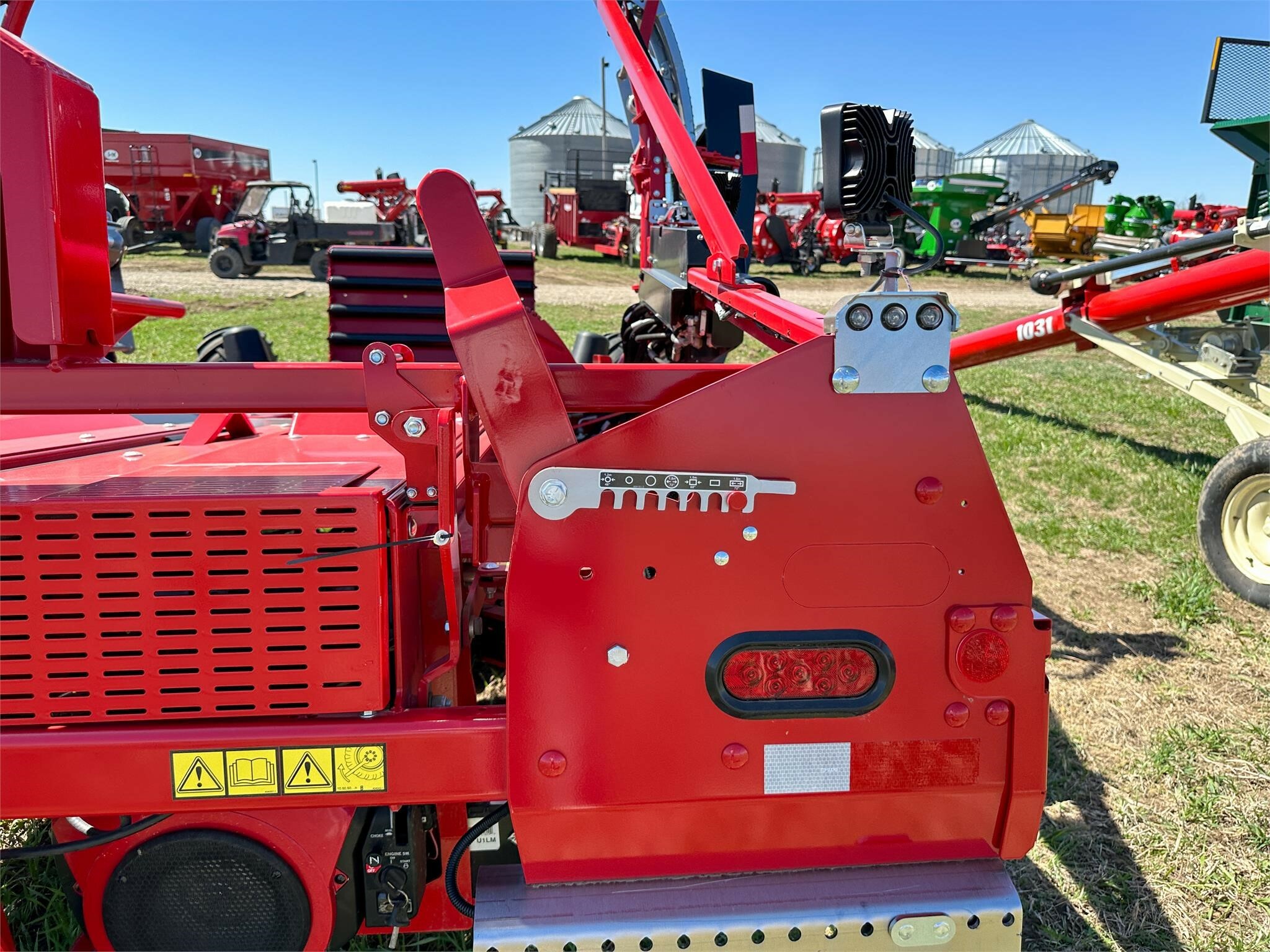2026 Anderson Hybrid X Bale Wrapper