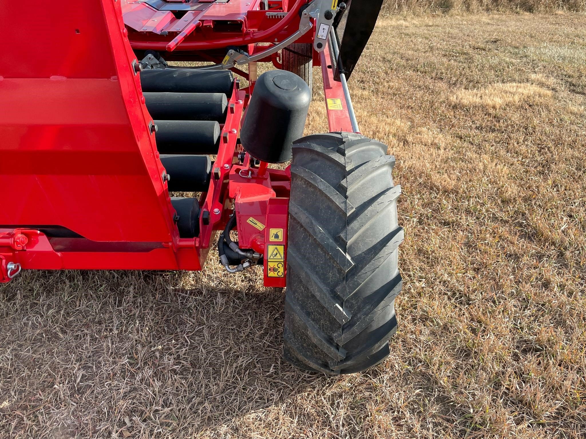 2026 Anderson Hybrid X Bale Wrapper