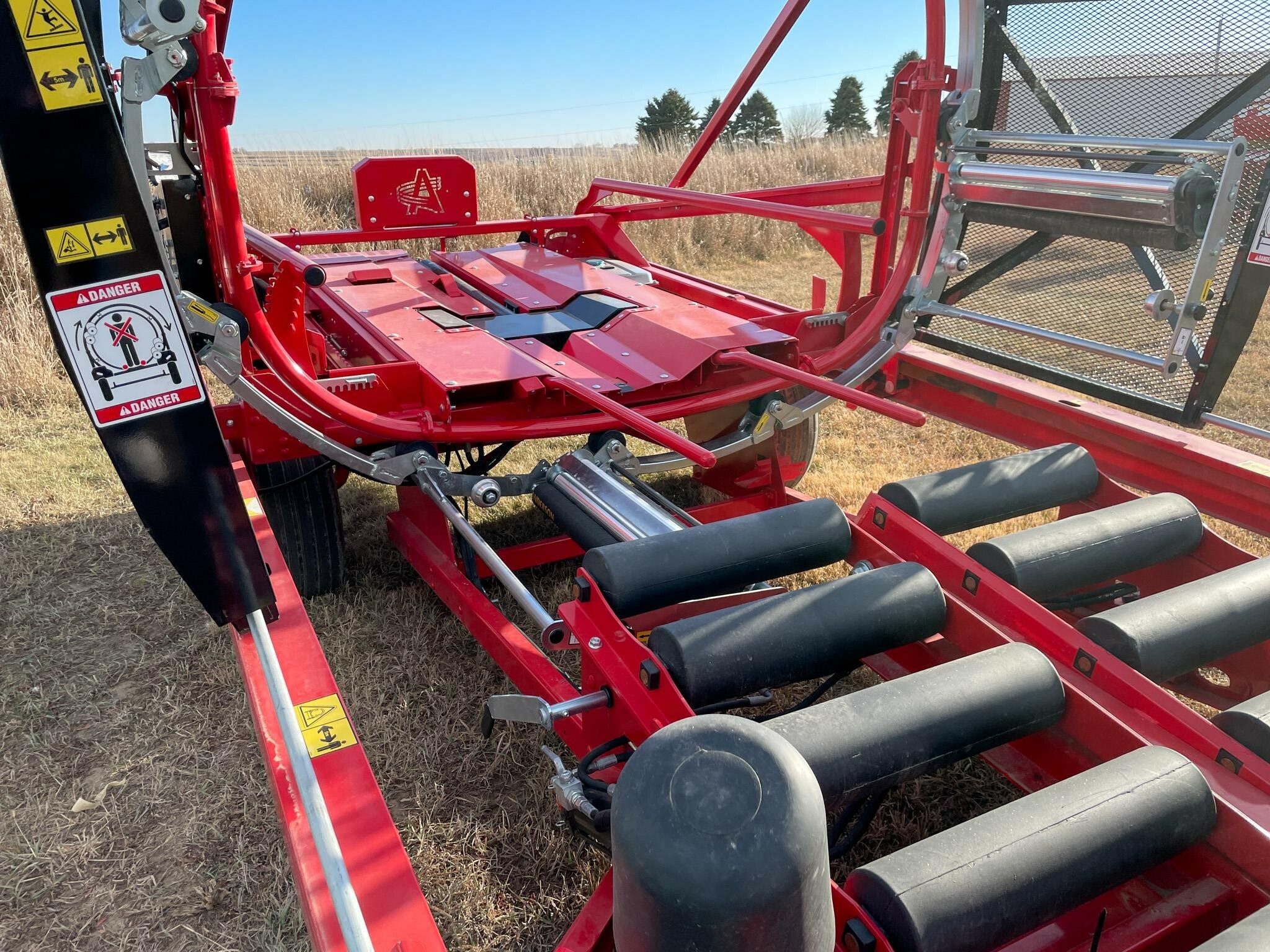 2026 Anderson Hybrid X Bale Wrapper