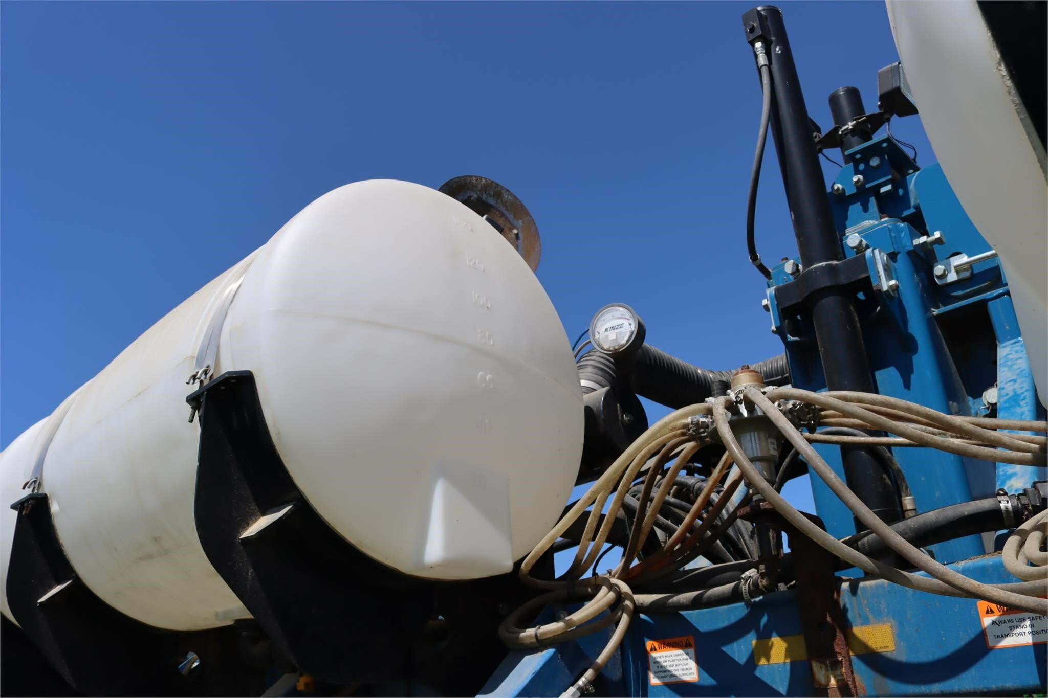 2009 Kinze 3600 Planter