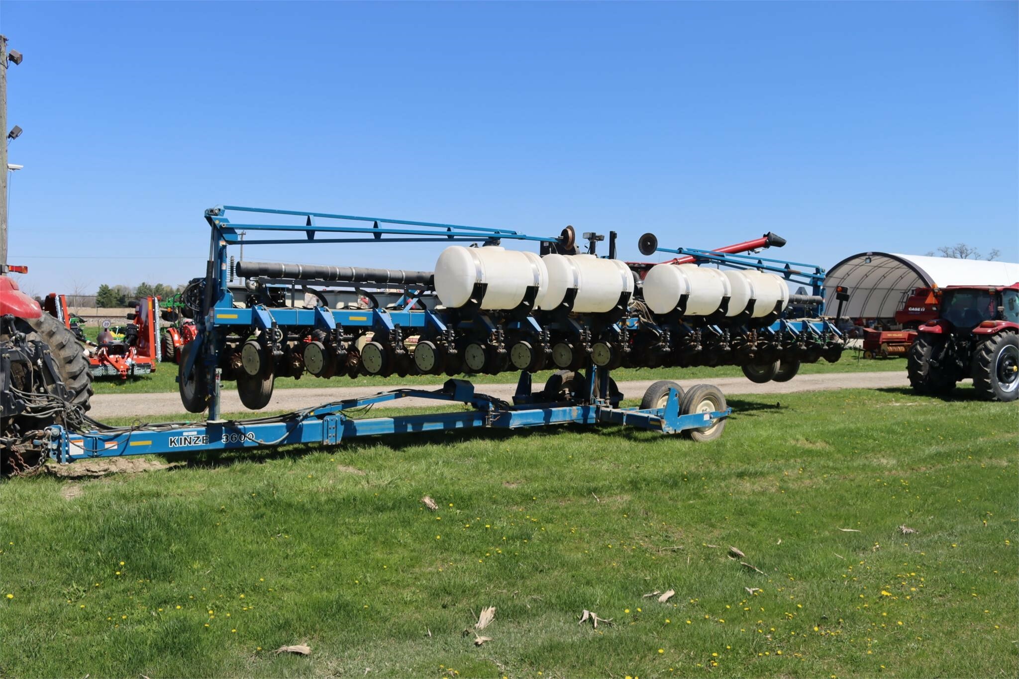 2009 Kinze 3600 Planter