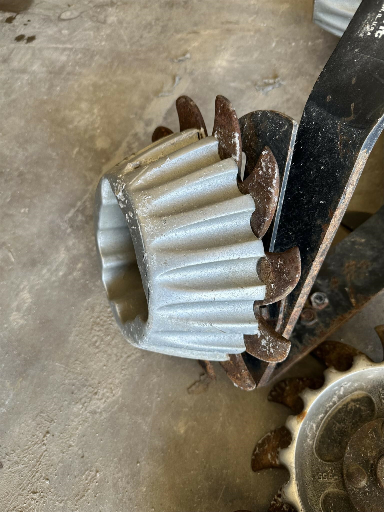  Yetter 2967-037 Planter and Drill Attachment