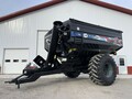 2023 J&M 812-18 Grain Cart