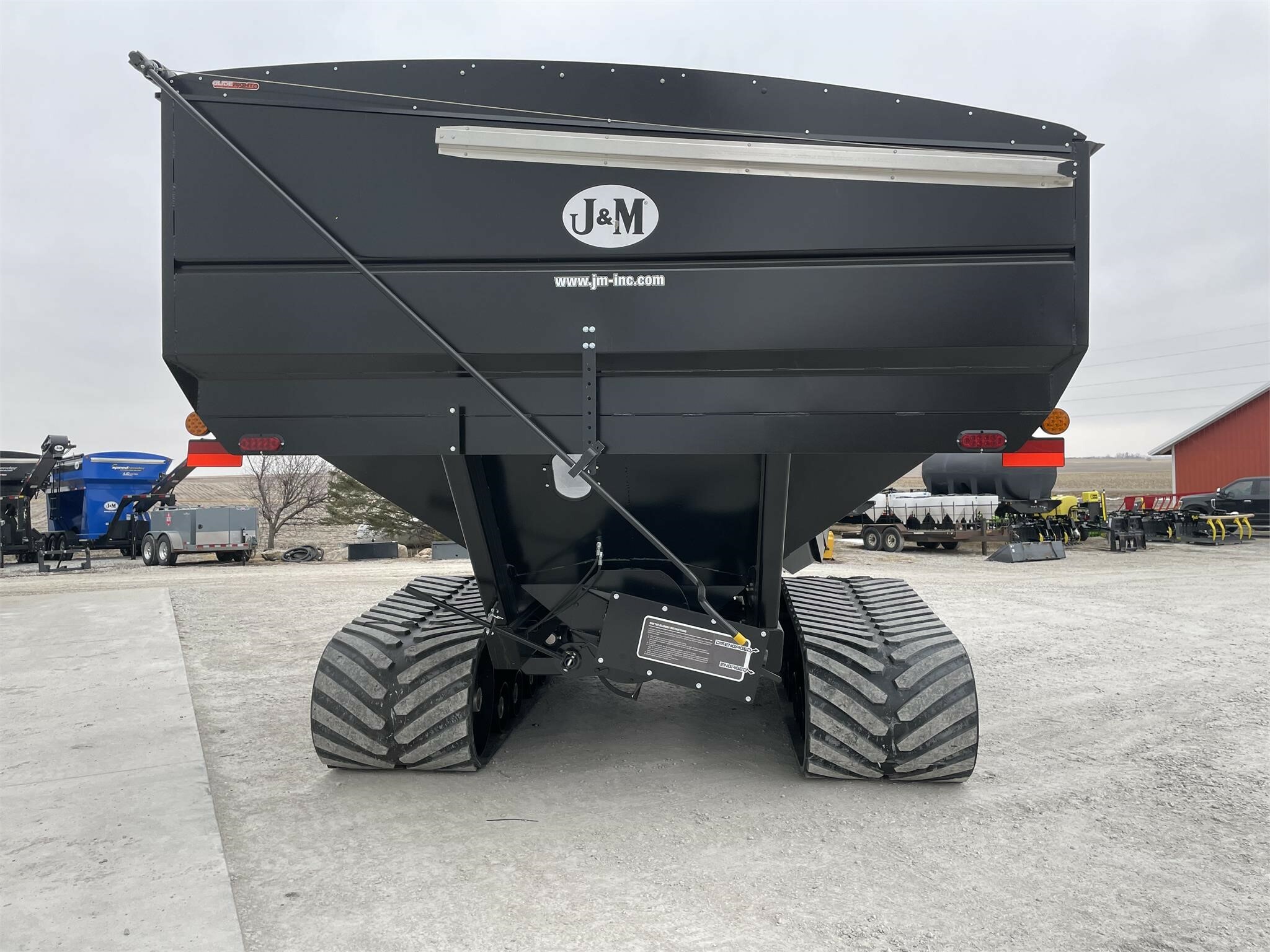 2023 J&M 1132-22T Grain Cart