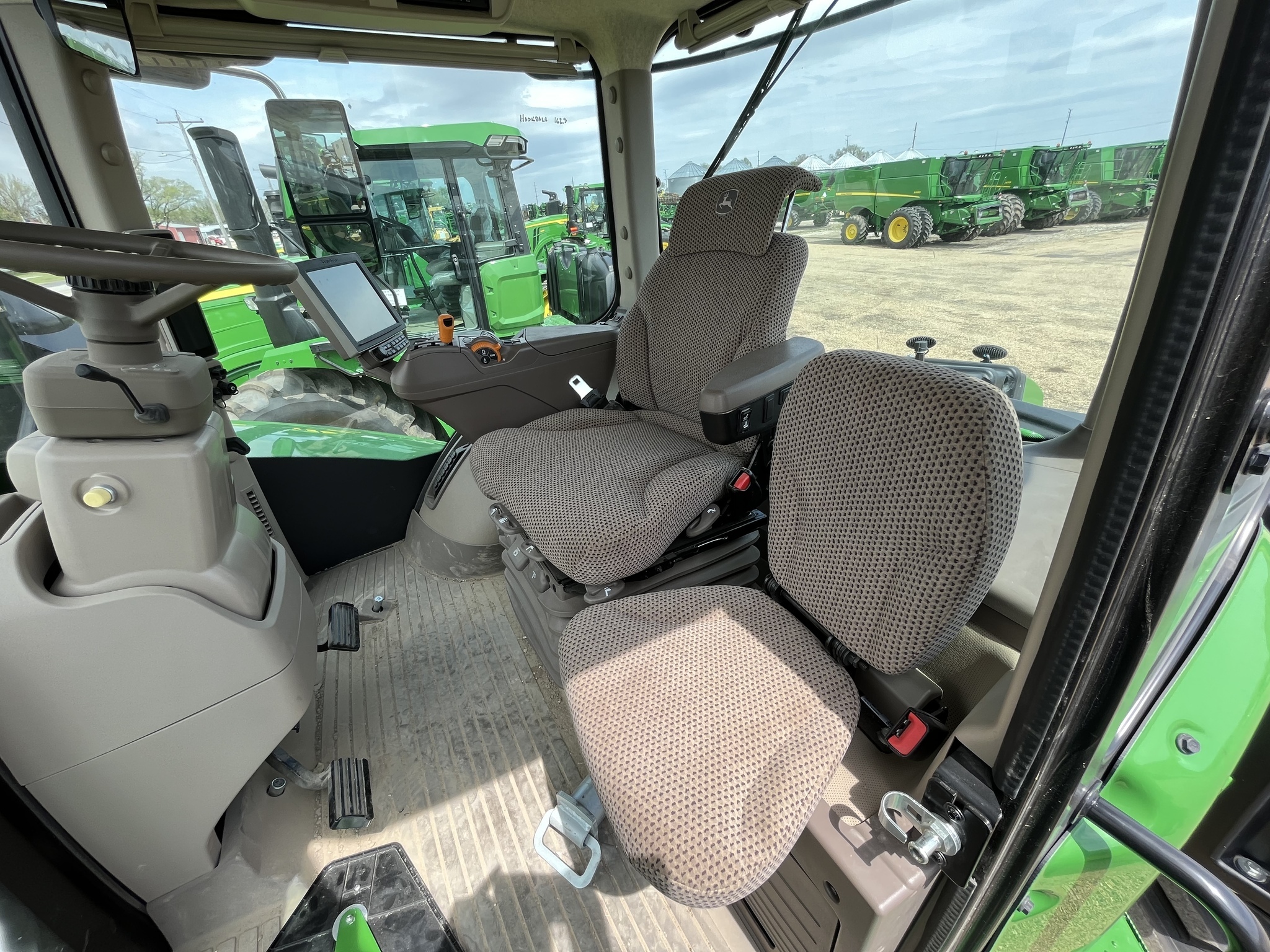 2021 John Deere 9520RX Tractor