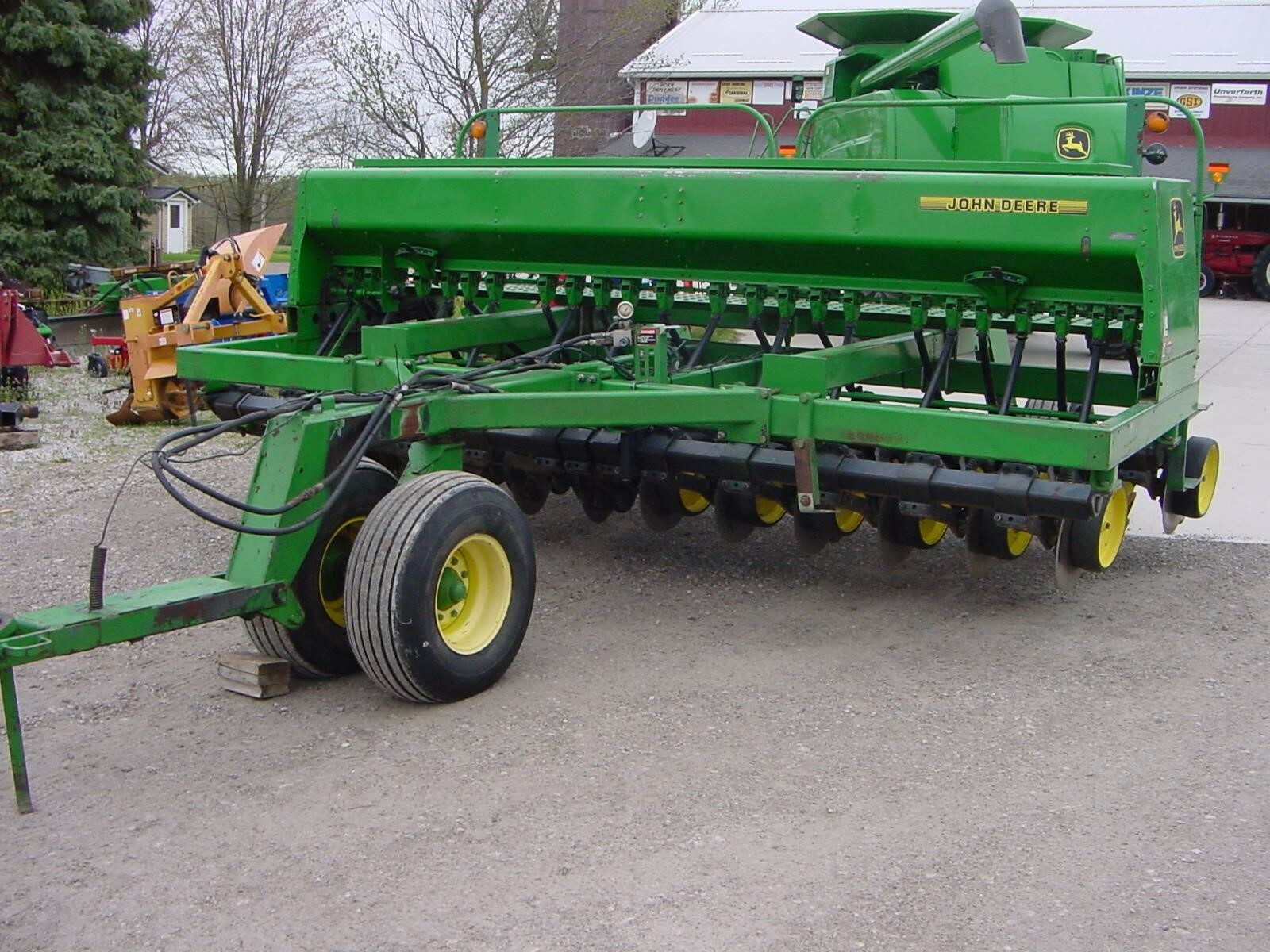  John Deere 750 Drill