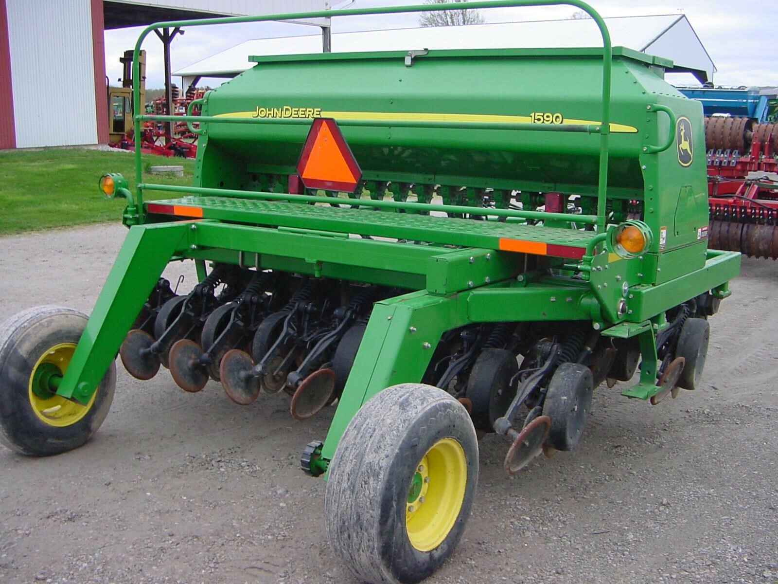  John Deere 1590 Drill