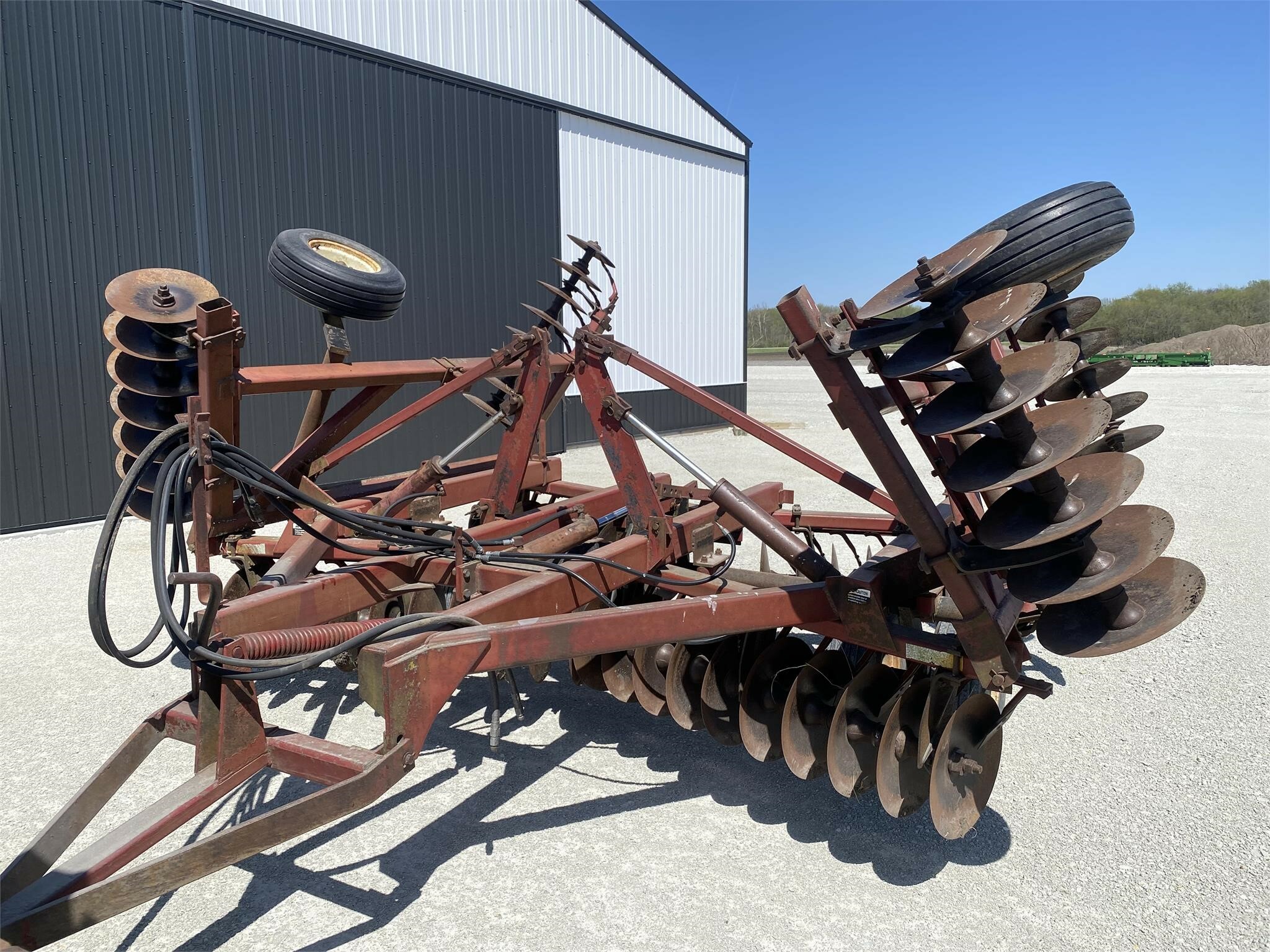 International Harvester 490 Disk 4,500 Machinery Pete