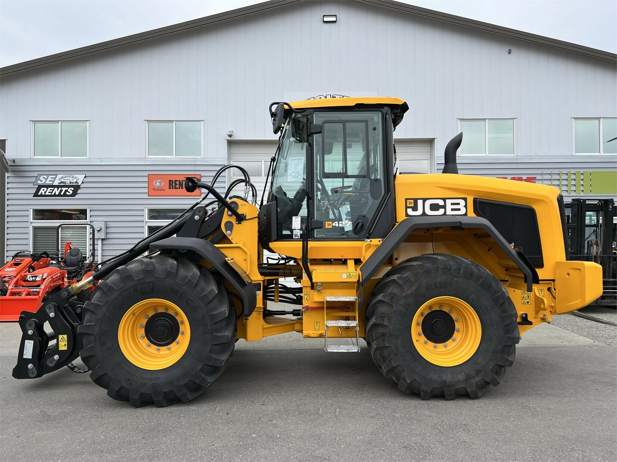 2026 JCB 427 AGRI Wheel Loader