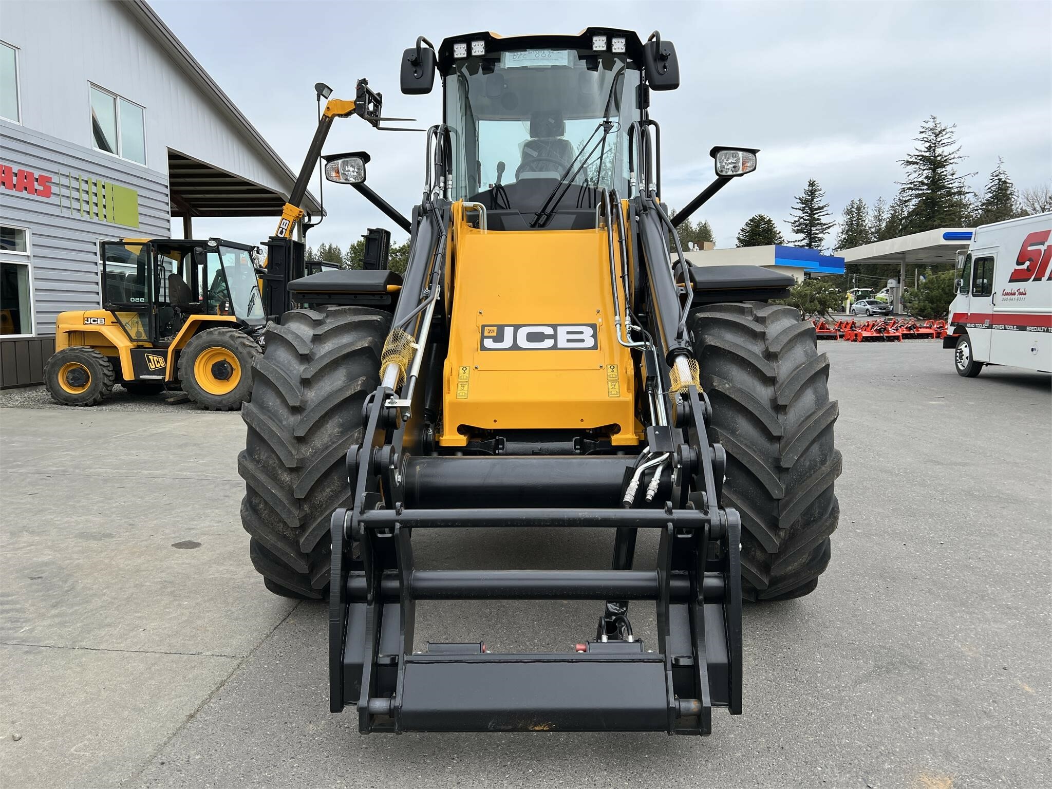2026 JCB 427 AGRI Wheel Loader