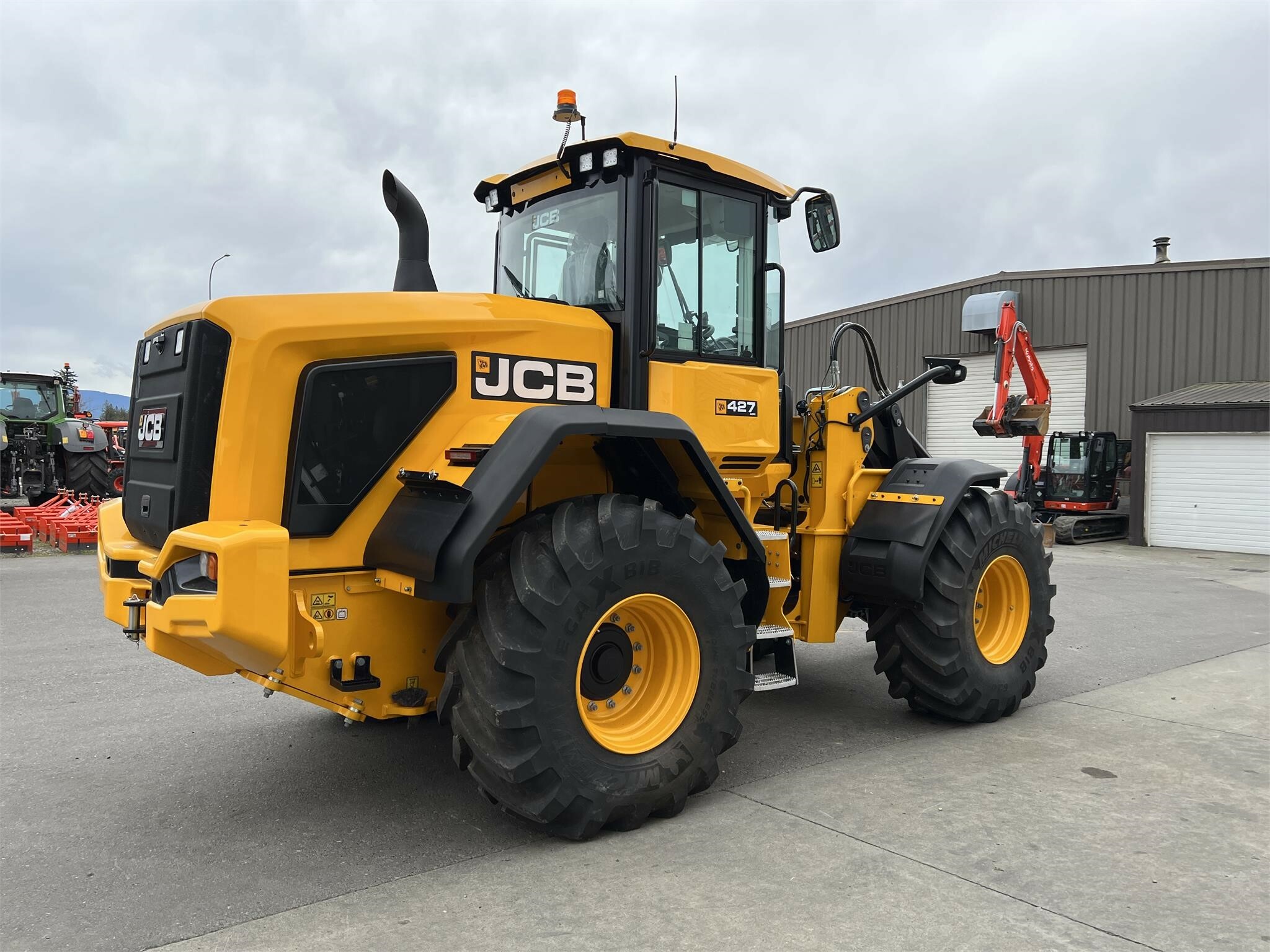 2026 JCB 427 AGRI Wheel Loader