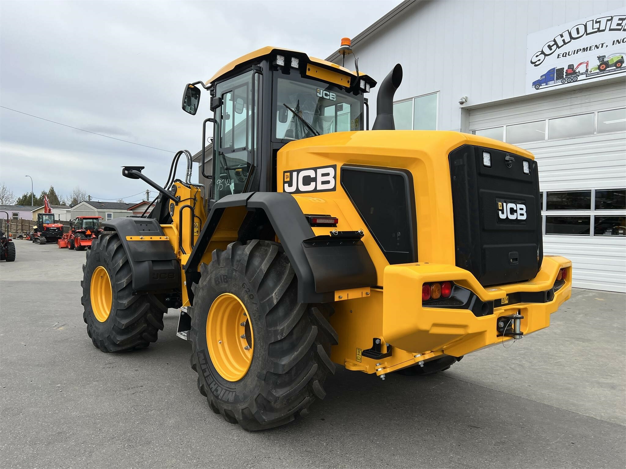 2026 JCB 427 AGRI Wheel Loader