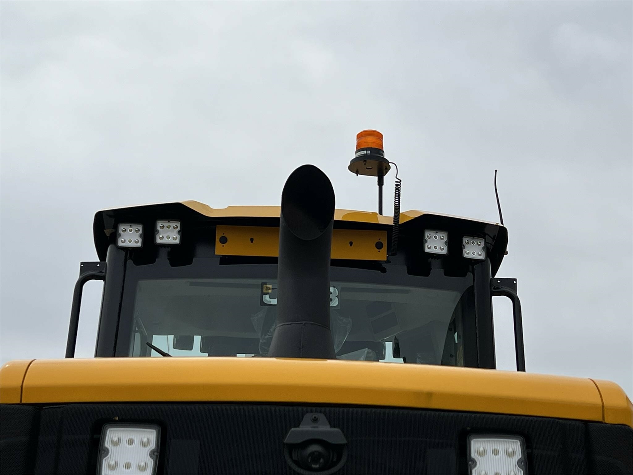 2026 JCB 427 AGRI Wheel Loader