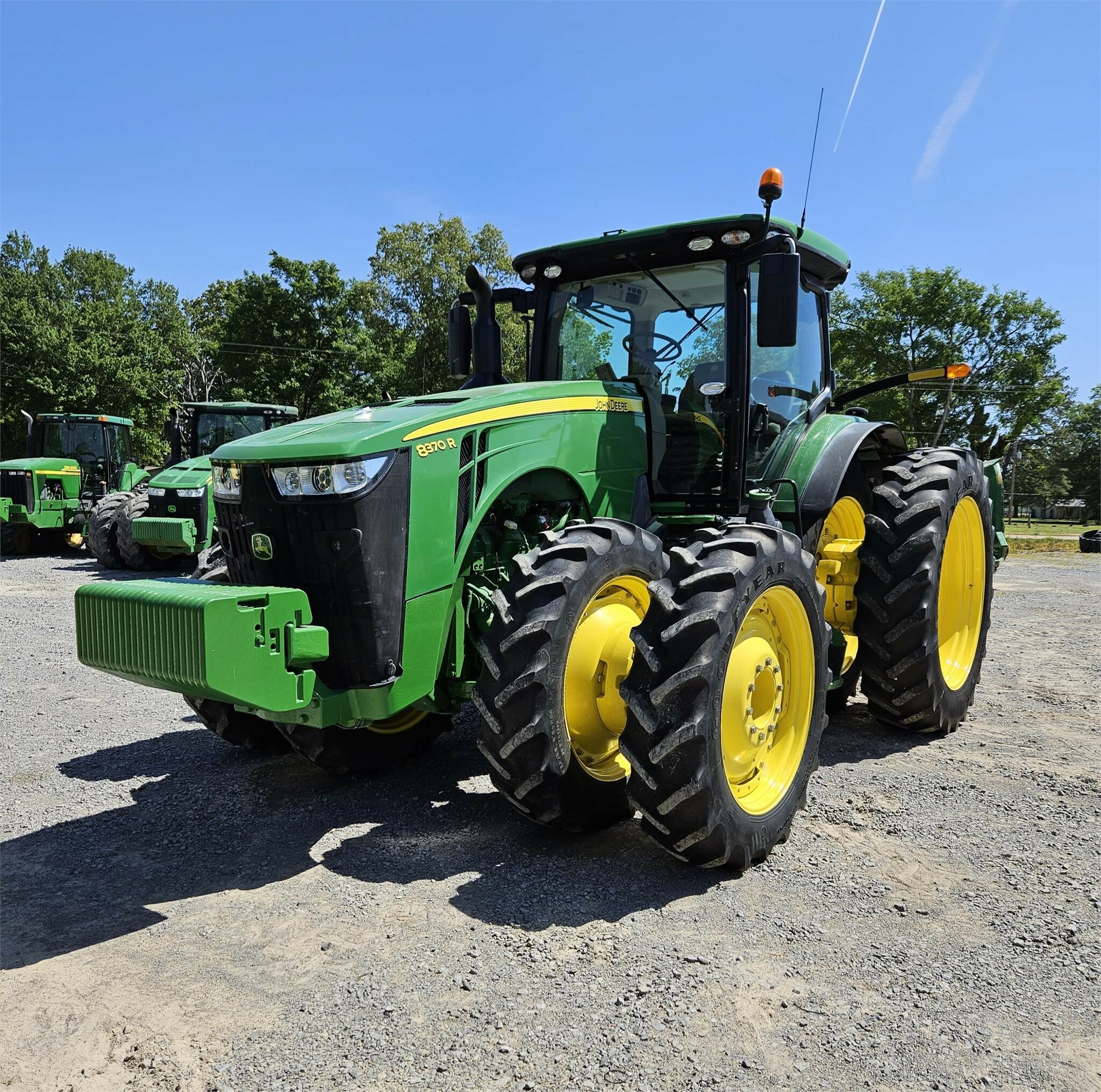2017 John Deere 8370R Tractor