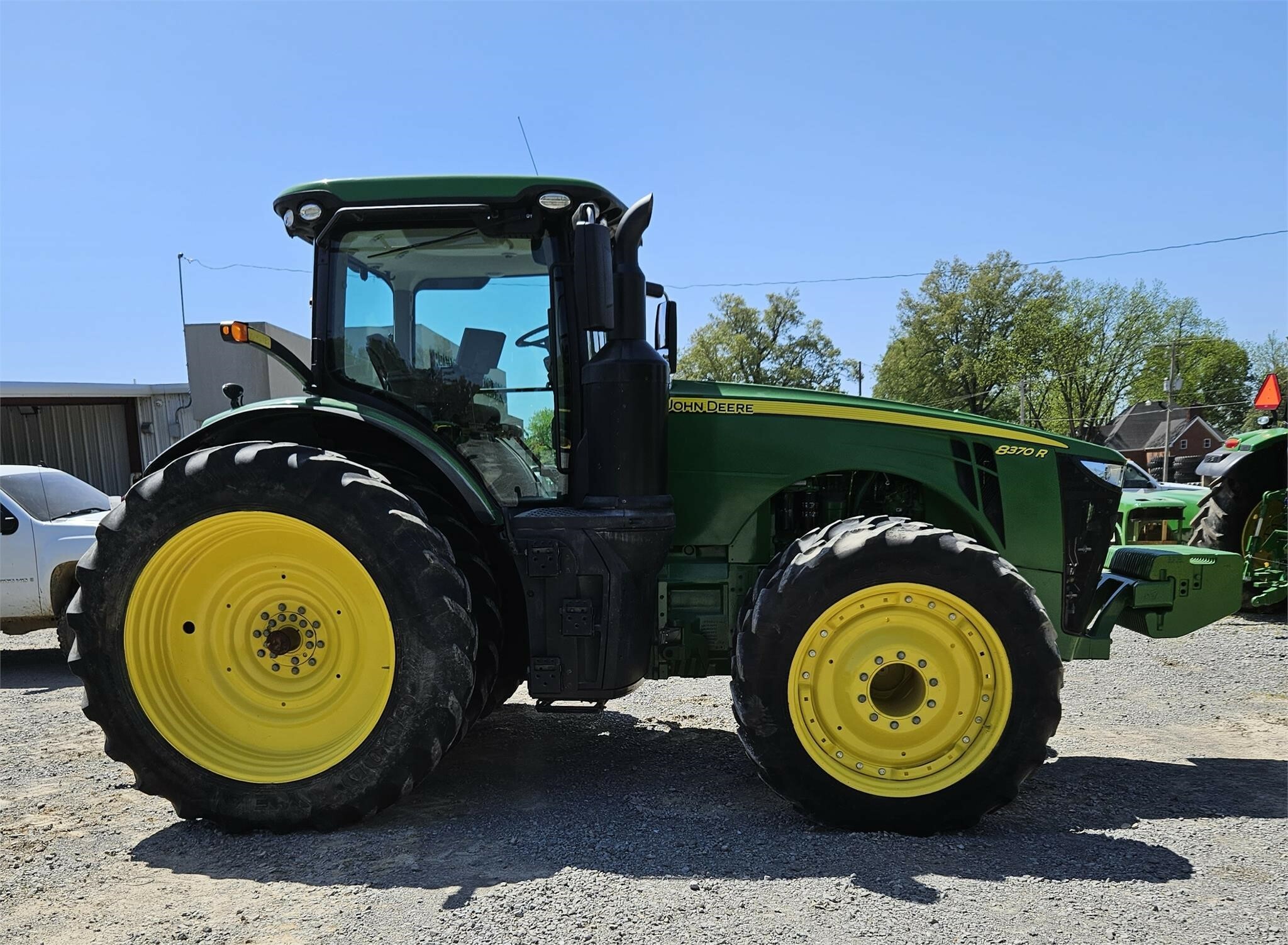 2017 John Deere 8370R Tractor