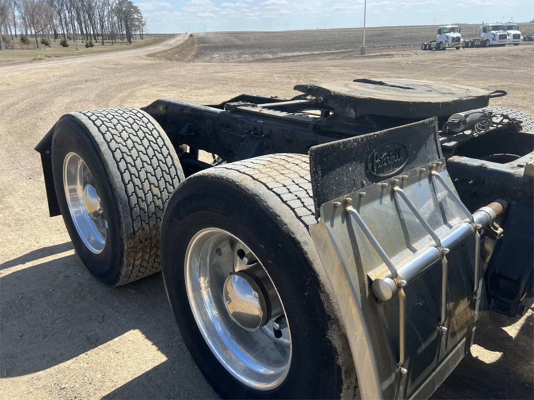 2014 Peterbilt 386 Semi Trucks/Trailer