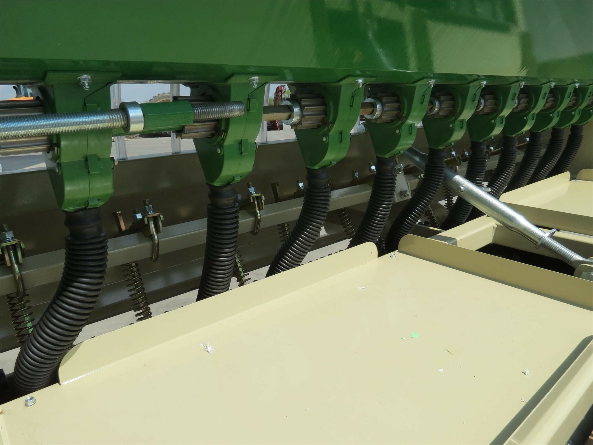 2023 GREENSCAPE 750 Drill 10,950 Machinery Pete
