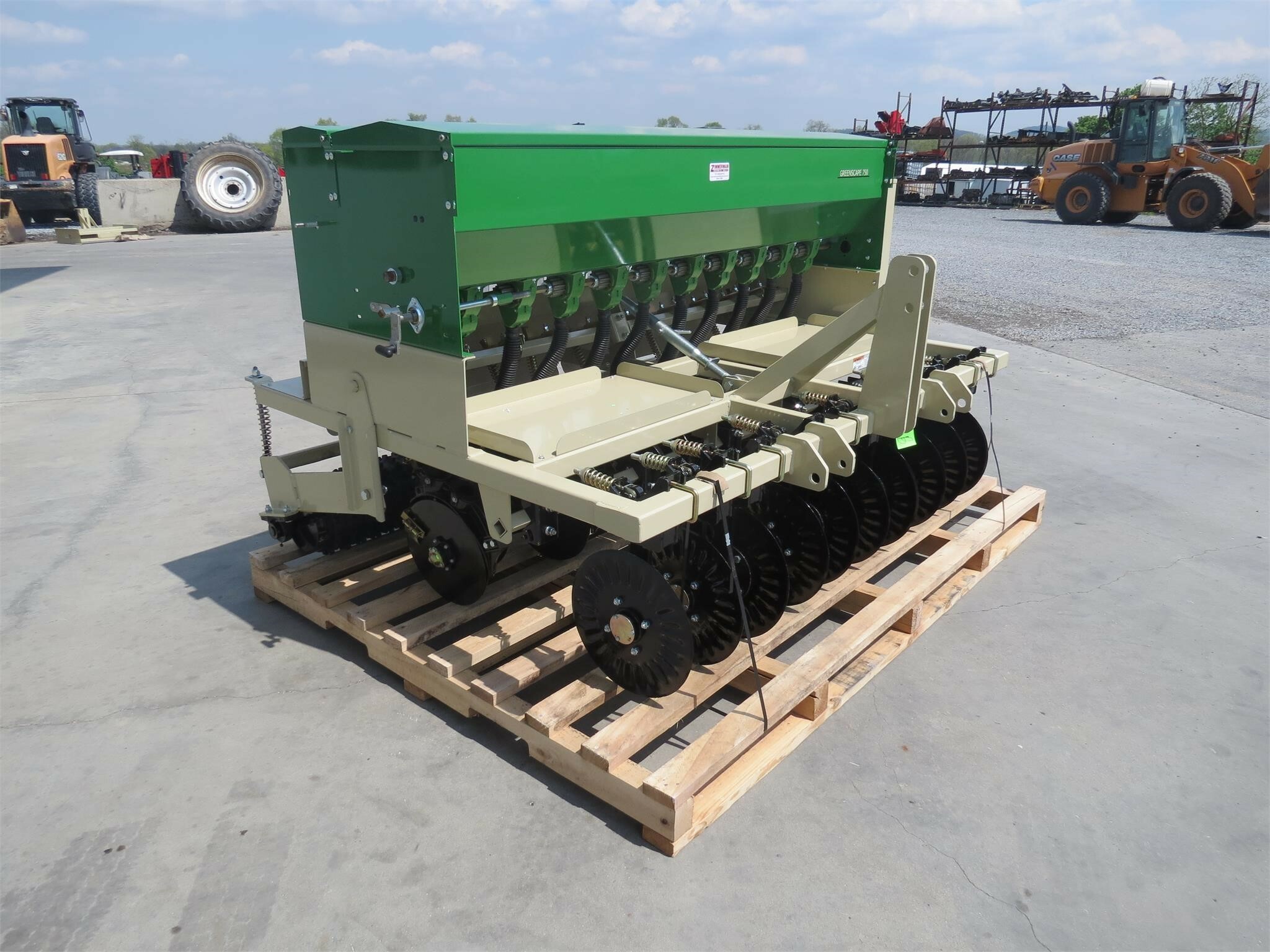 2023 GREENSCAPE 750 Drill 10,950 Machinery Pete
