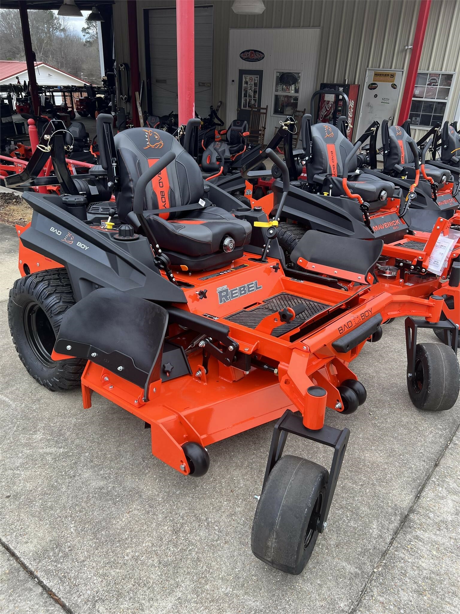 2023 Bad Boy OUTLAW REBEL 7200 Lawn Mower Call Machinery Pete