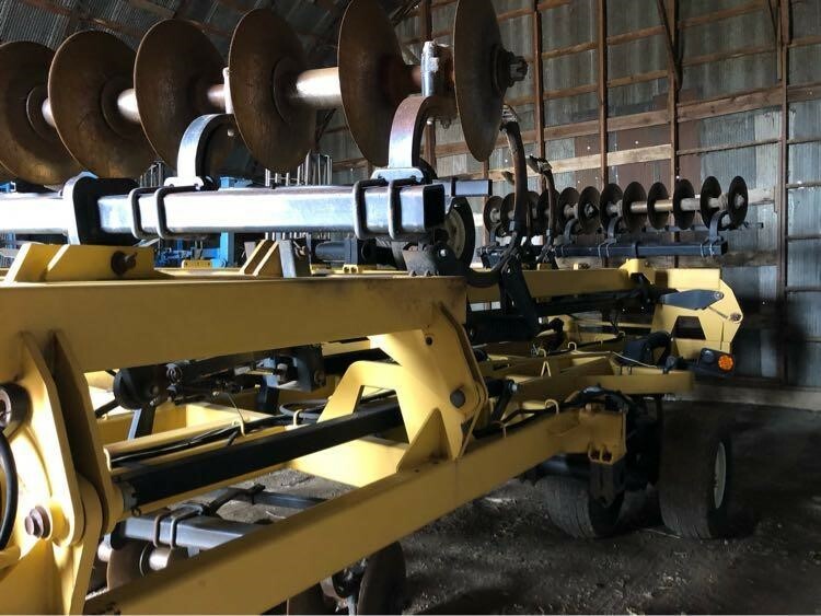 Landoll 2320 Weatherproofer II Disk Chisel 8,500 Machinery Pete