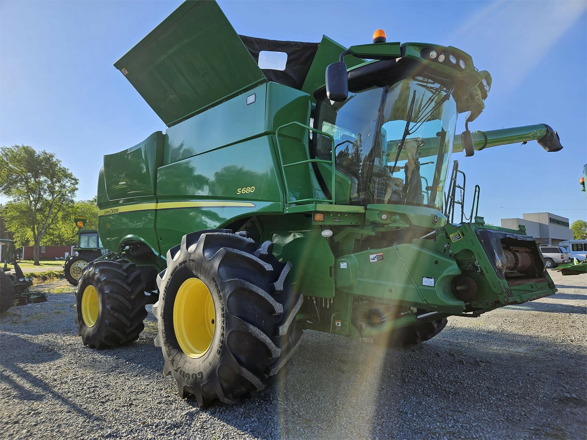 2014 John Deere S680 Combine