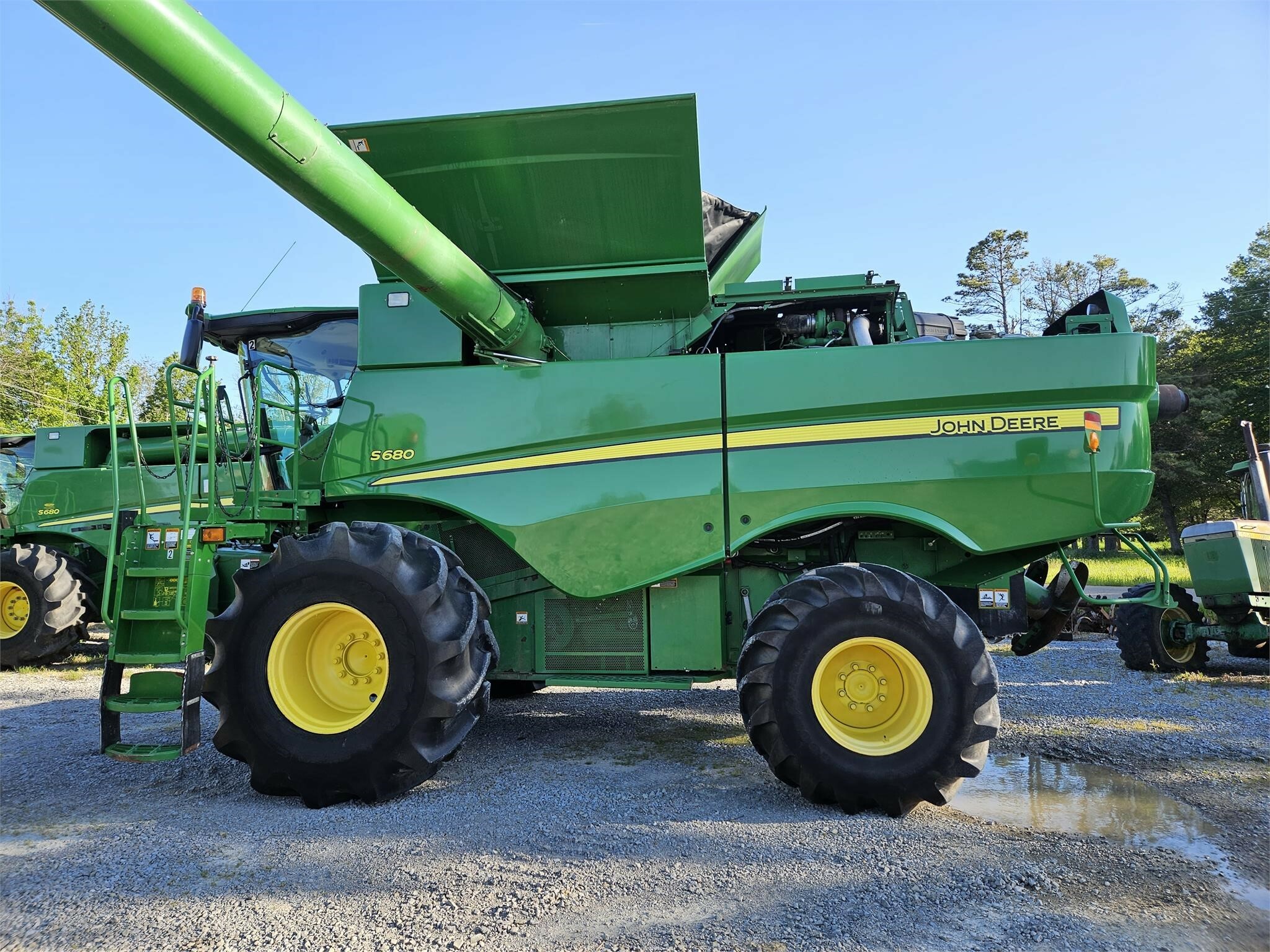 2014 John Deere S680 Combine