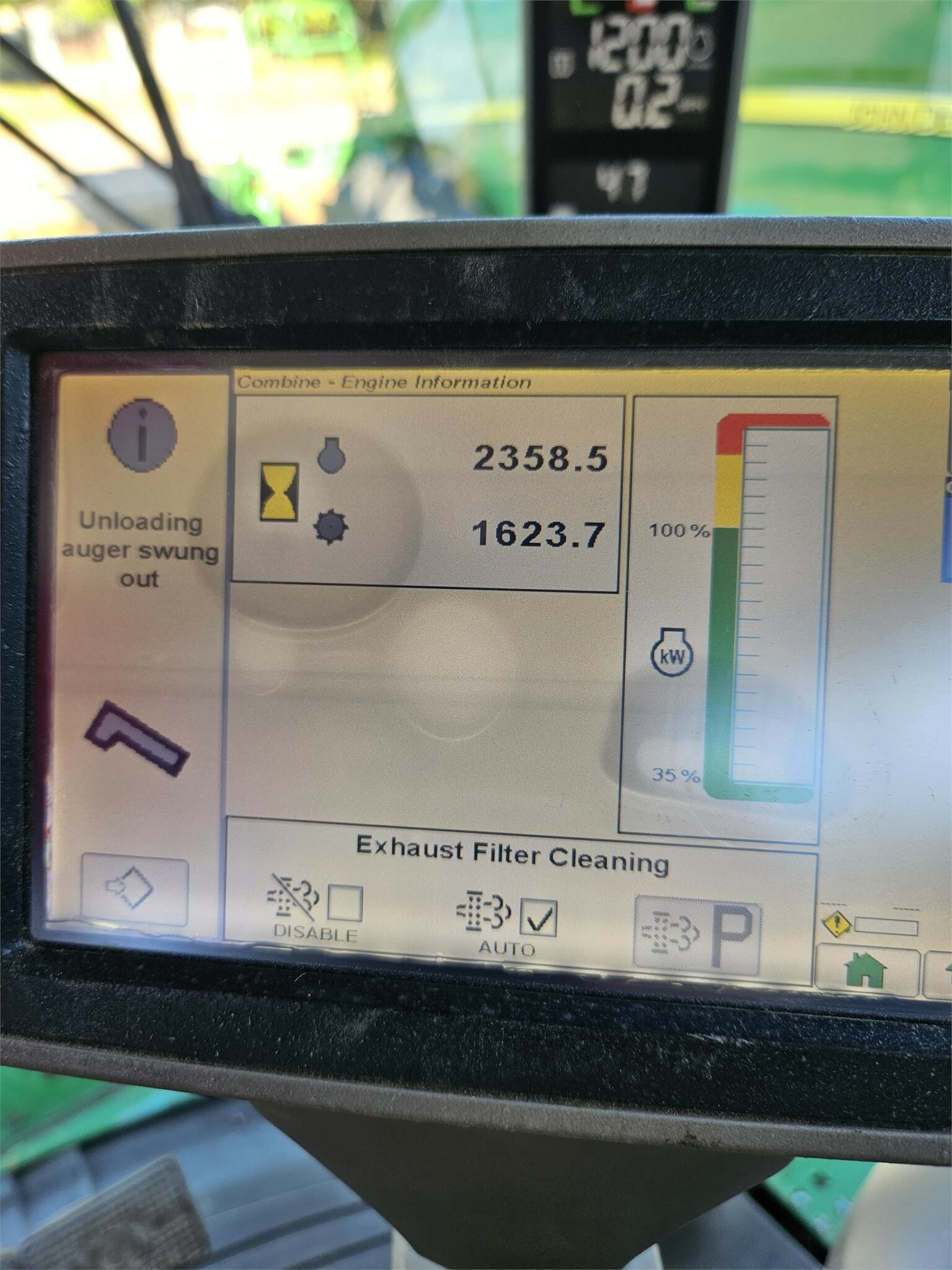 2014 John Deere S680 Combine