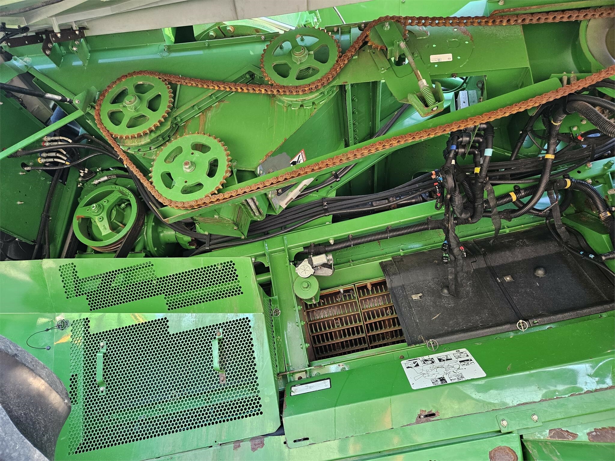 2014 John Deere S680 Combine