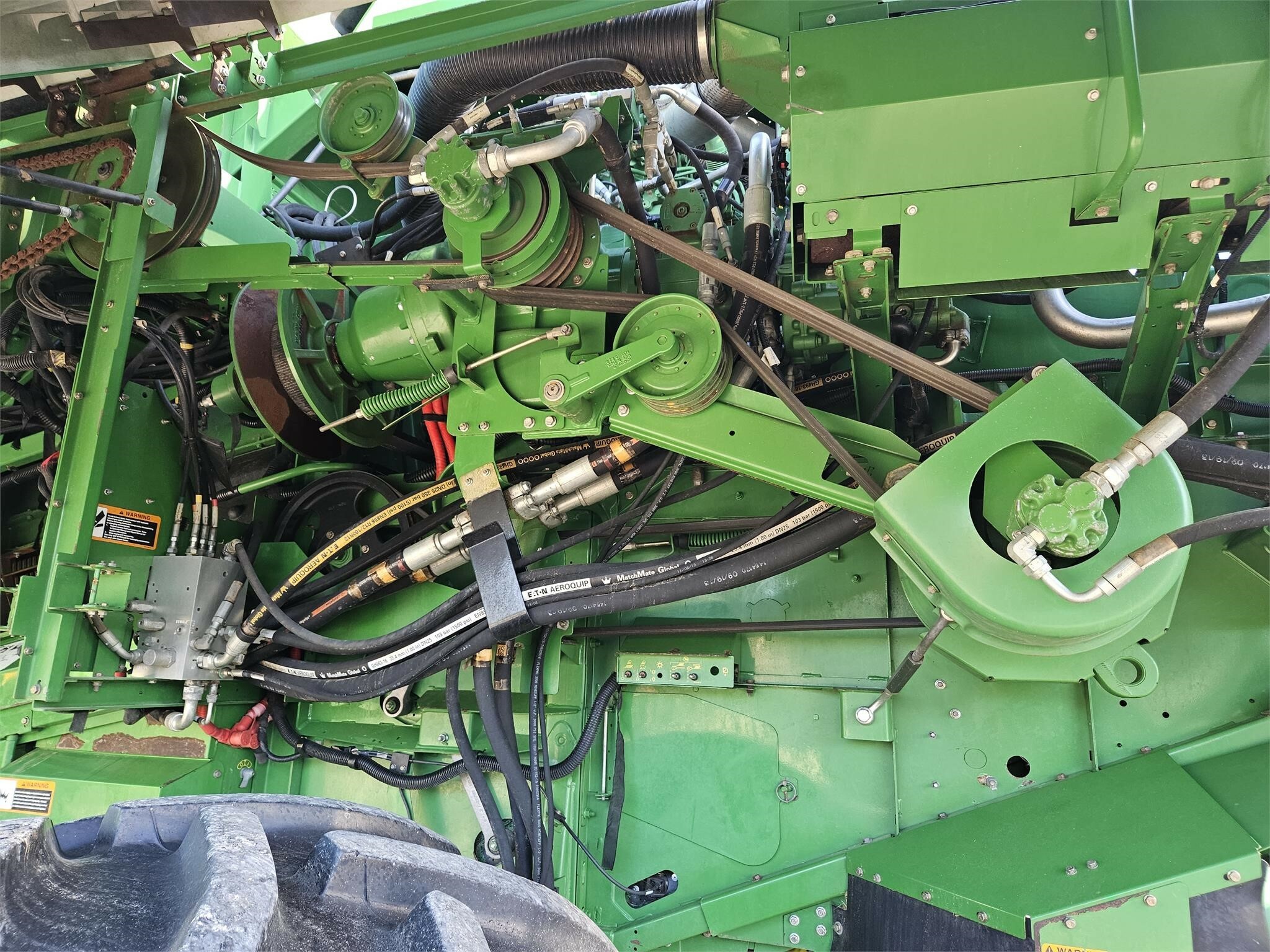 2014 John Deere S680 Combine