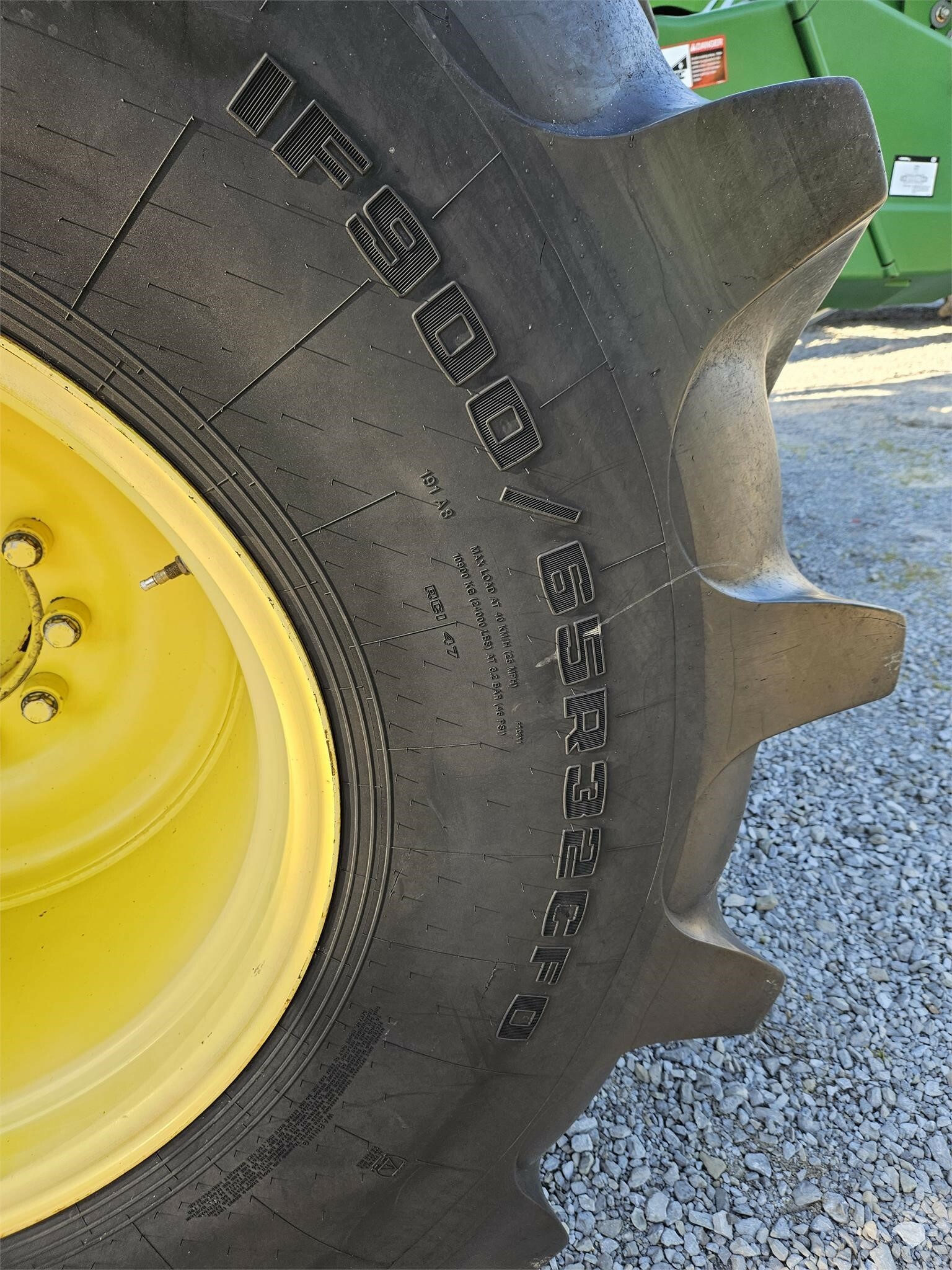 2014 John Deere S680 Combine