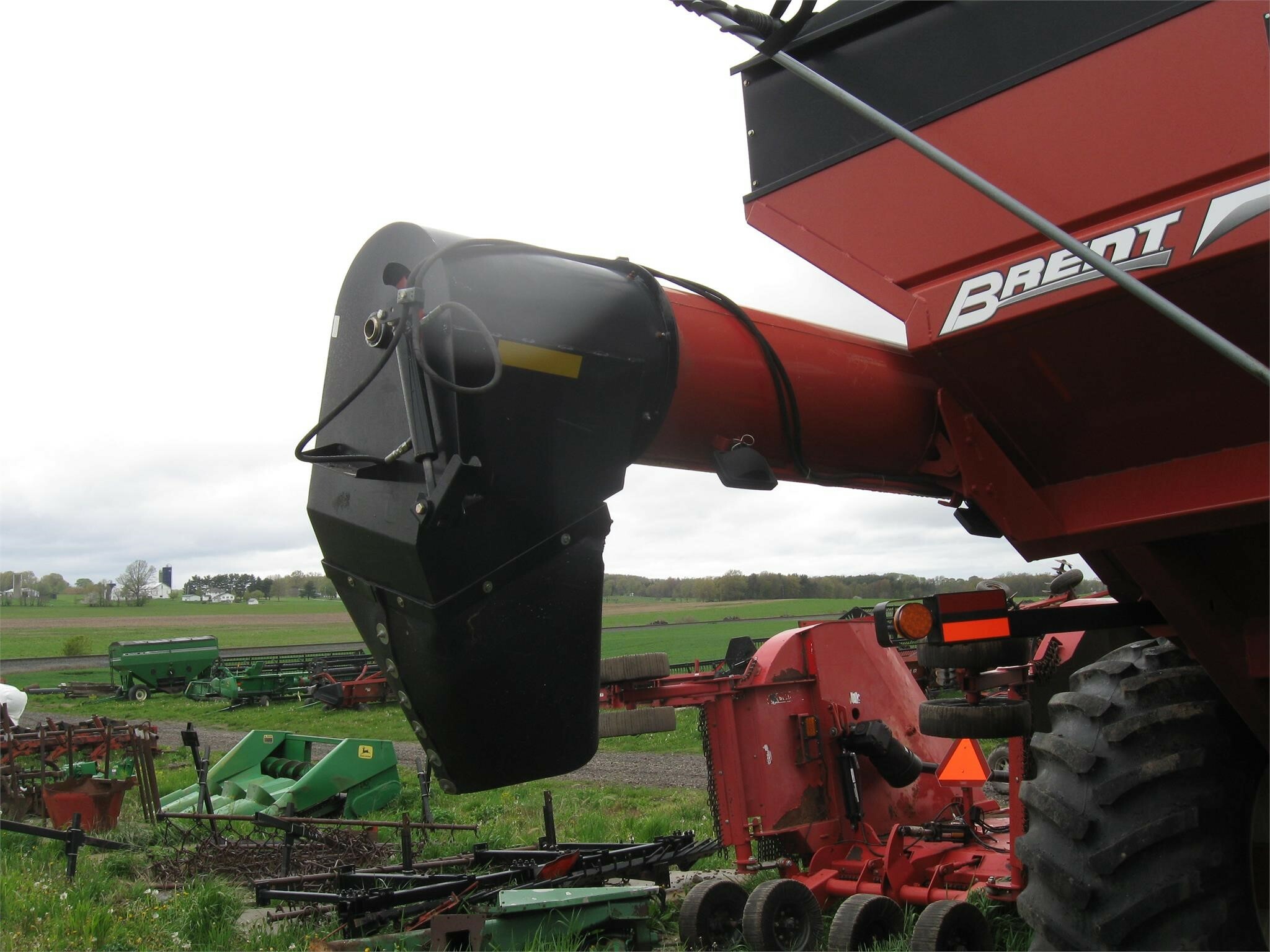  Brent 782 Grain Cart