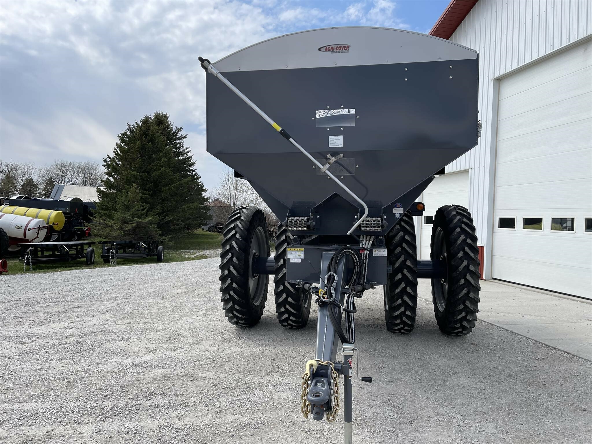 Loftness F1210 PullType Fertilizer Spreader 49,950 Machinery Pete