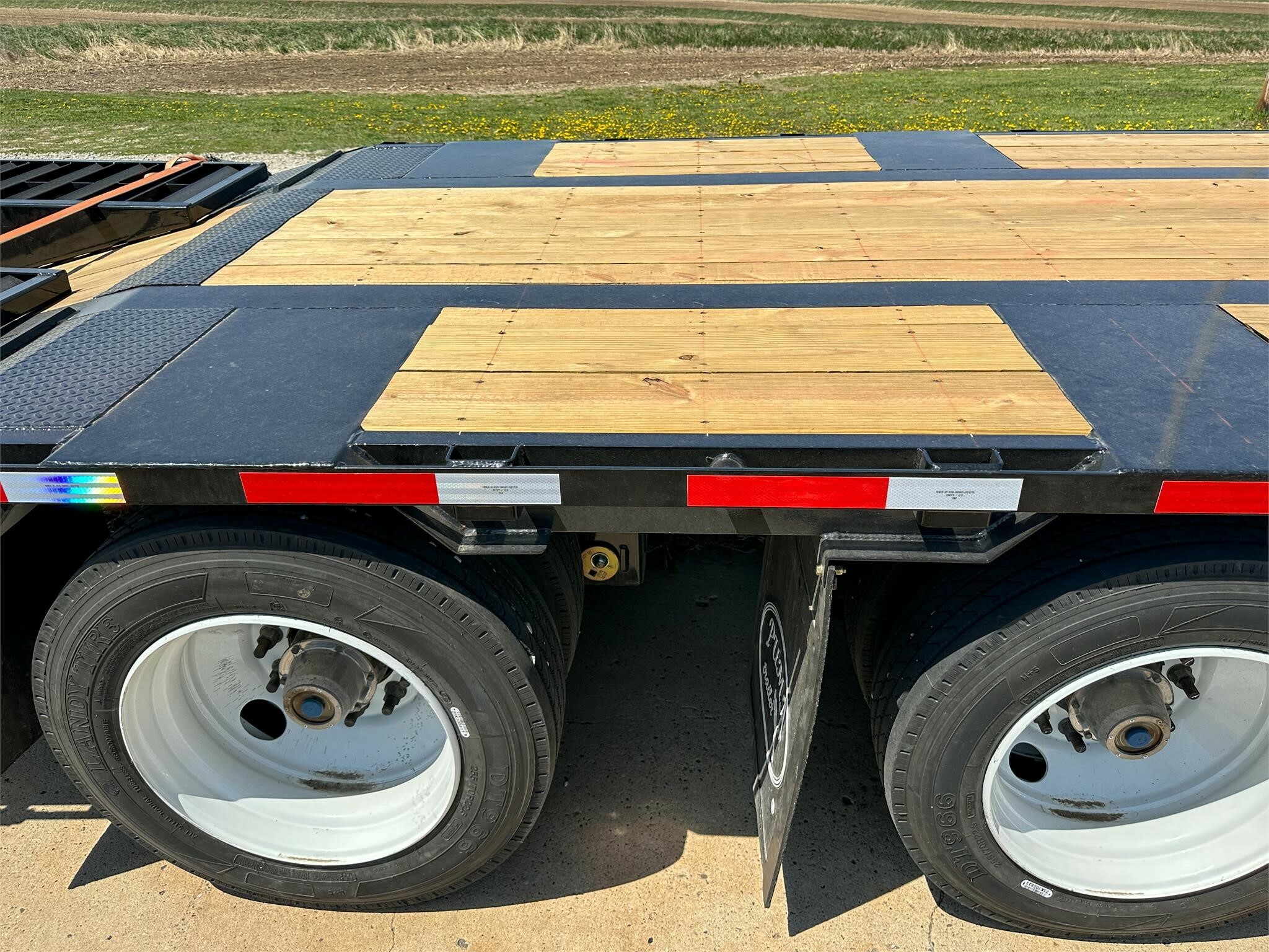 2024 MAS TRAILERS STEP DECK Flatbed Trailer 47,654 Machinery Pete