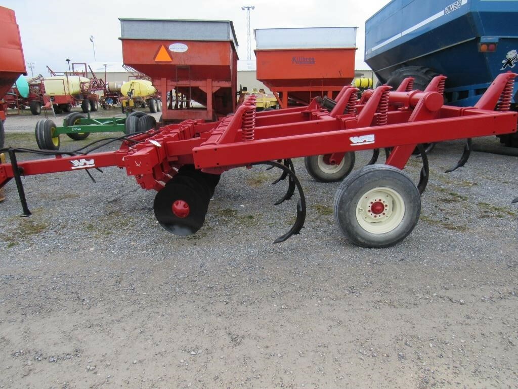 White 435 Disk Chisel 6,500 Machinery Pete