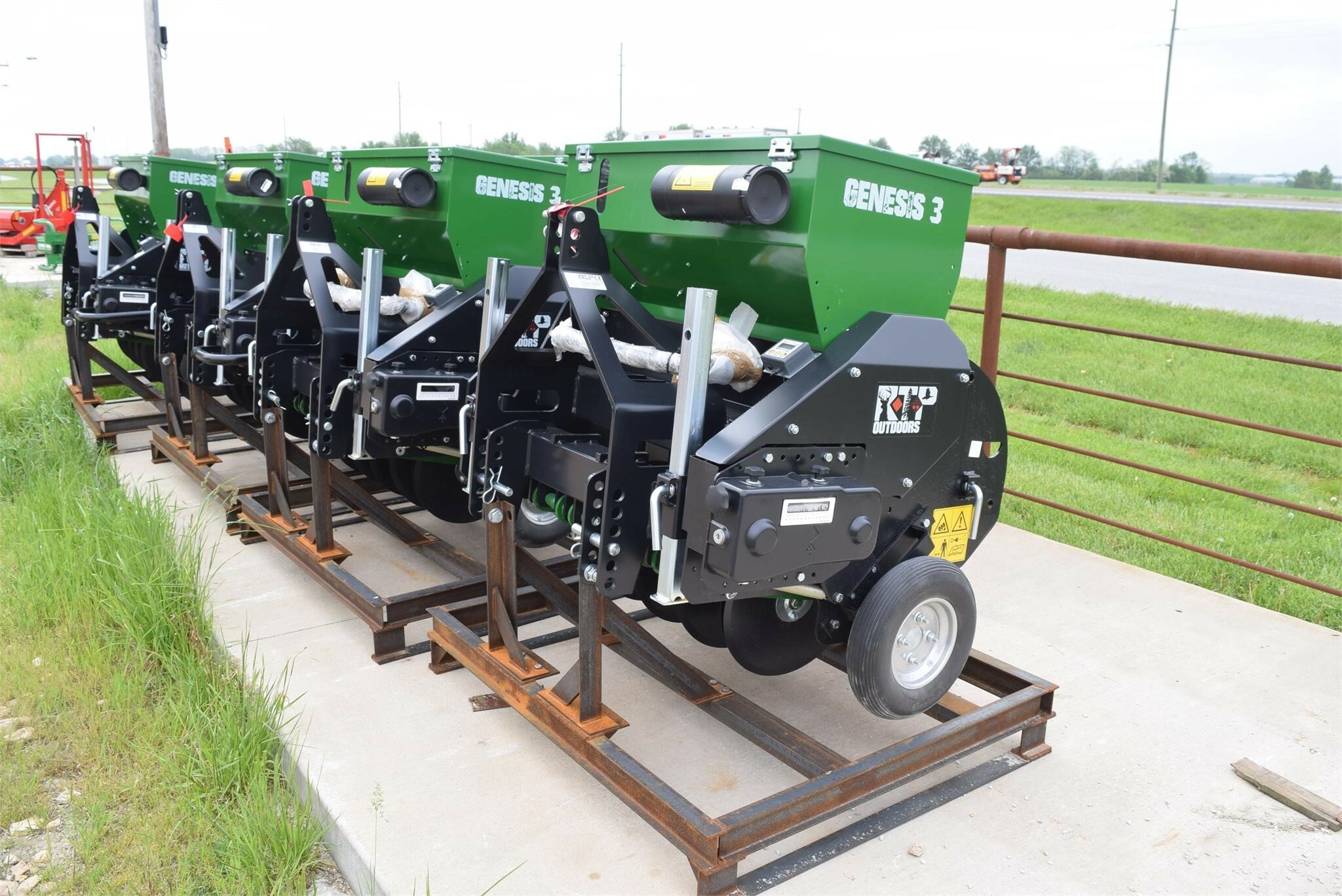 2023 RTP OUTDOORS GENESIS 3 Drill 10,204 Machinery Pete